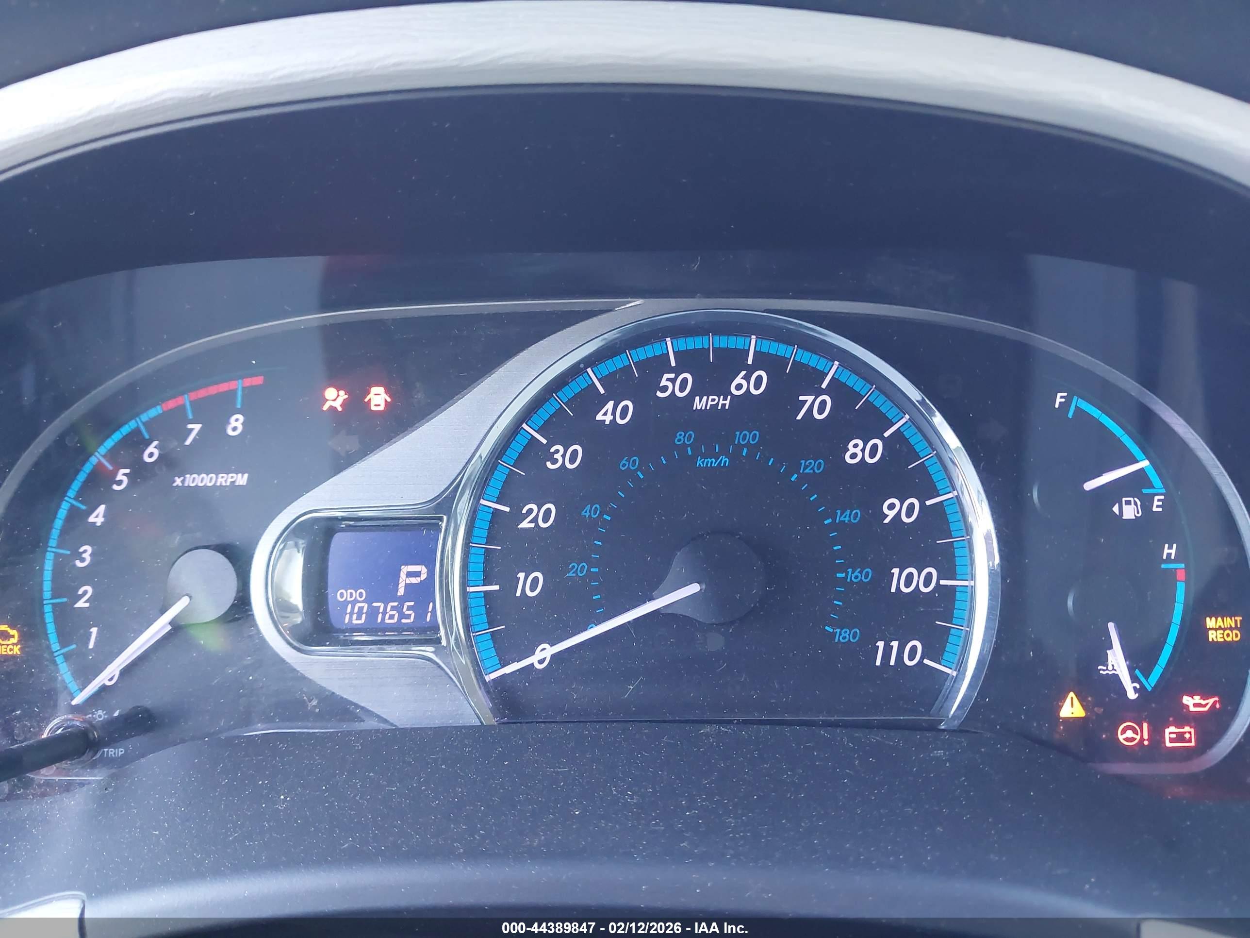 TOYOTA SIENNA image 7