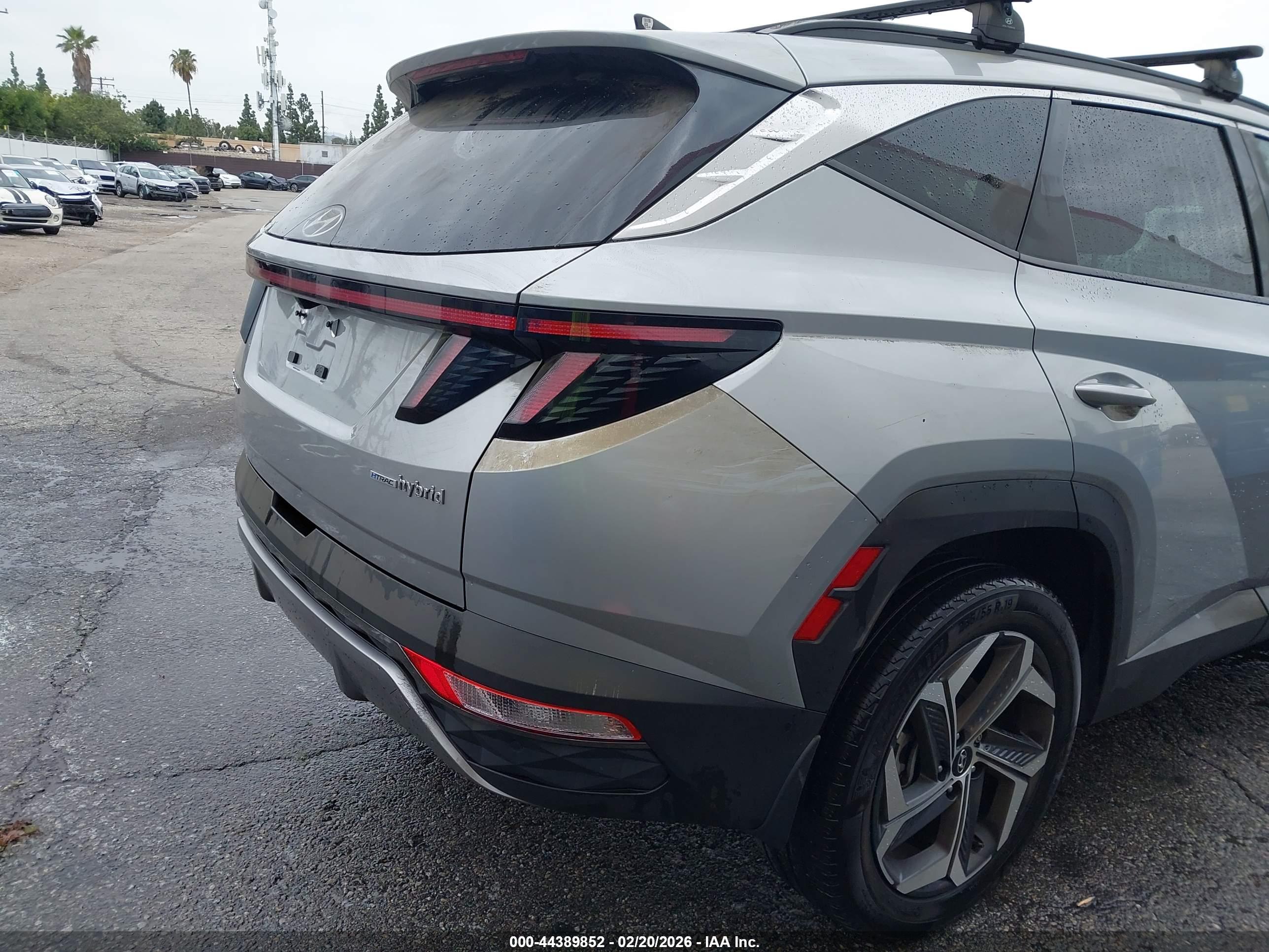HYUNDAI TUCSON image 4