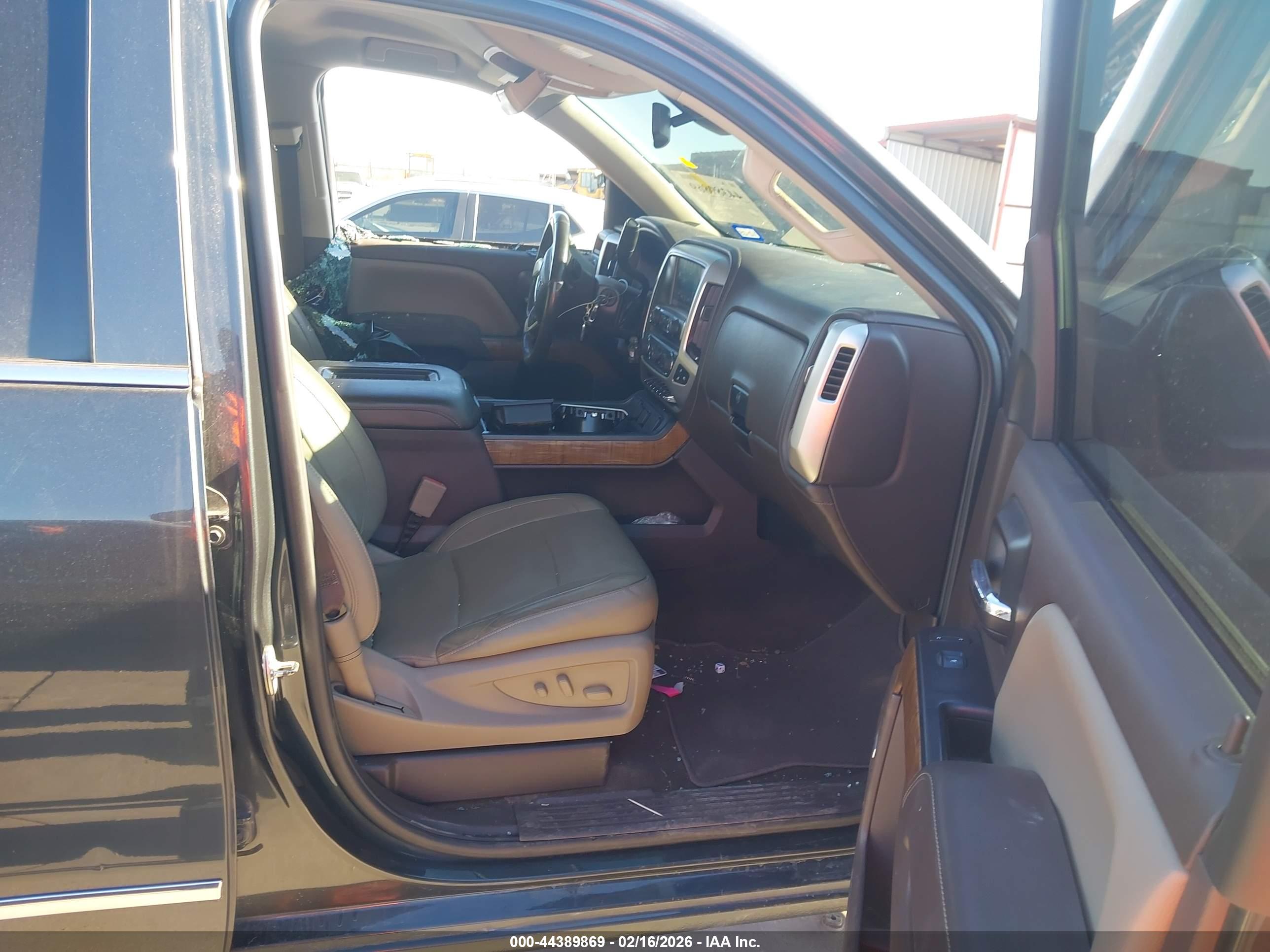 GMC SIERRA image 5