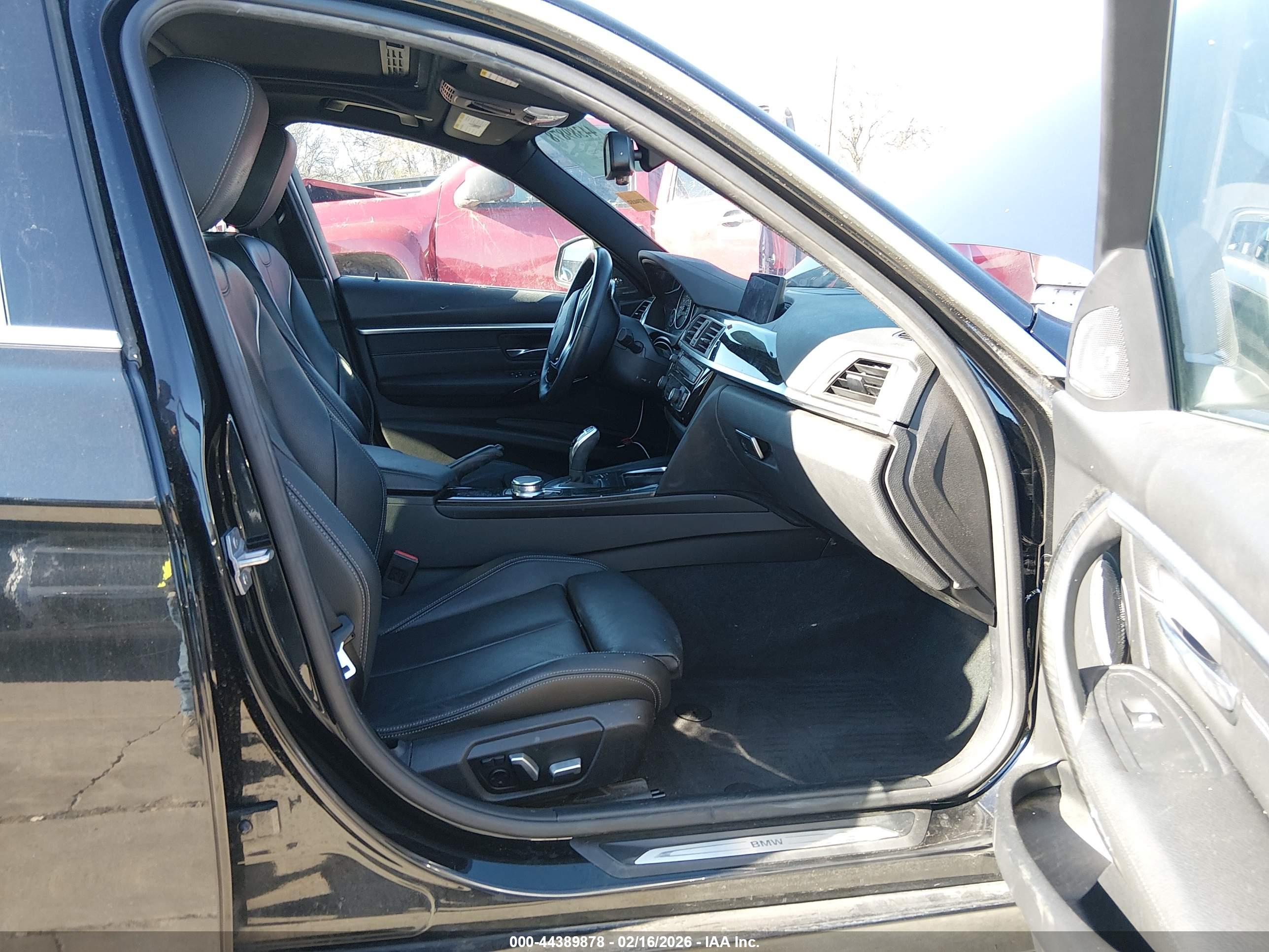 BMW 330I image 5