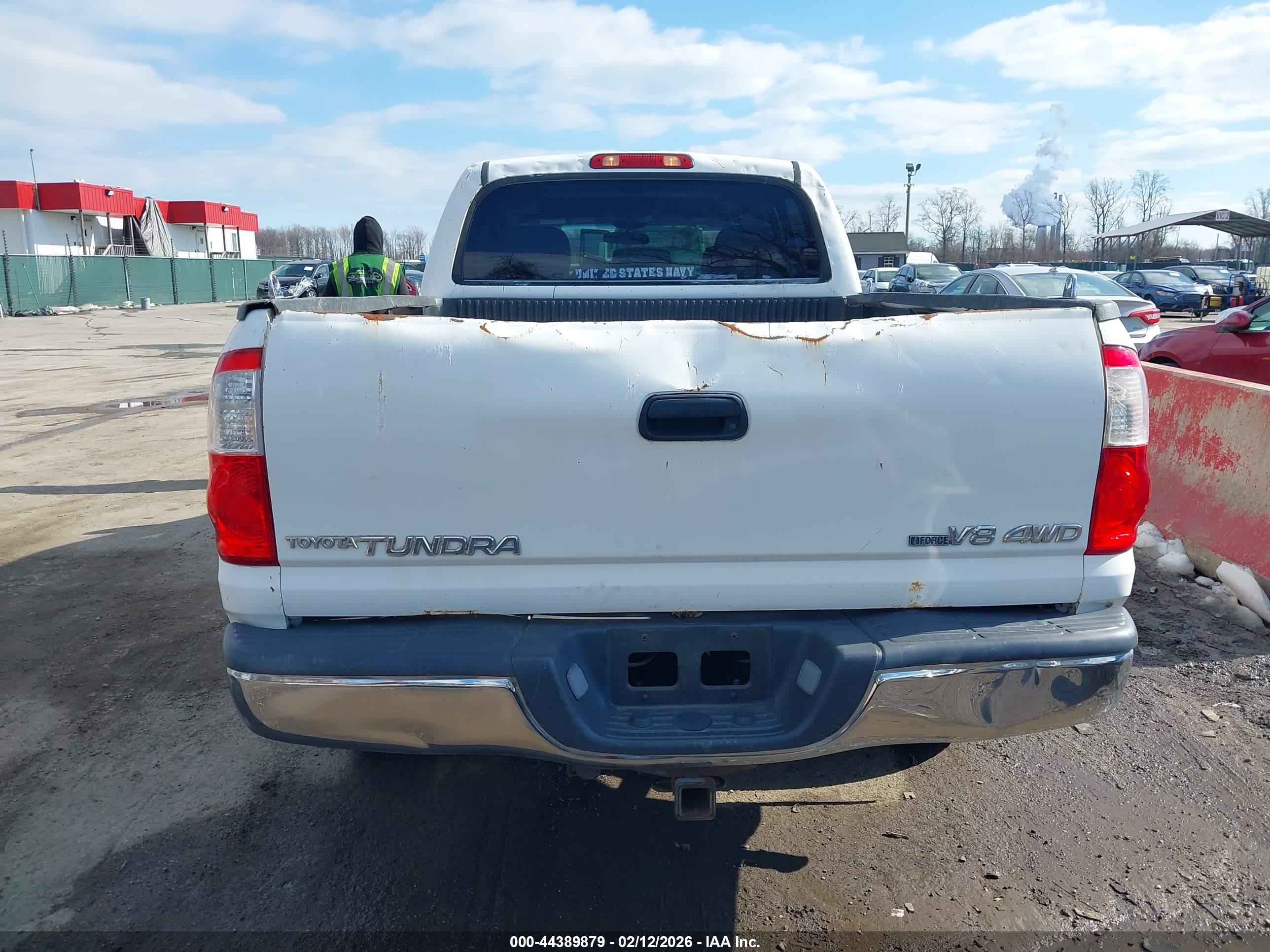 TOYOTA TUNDRA image 6