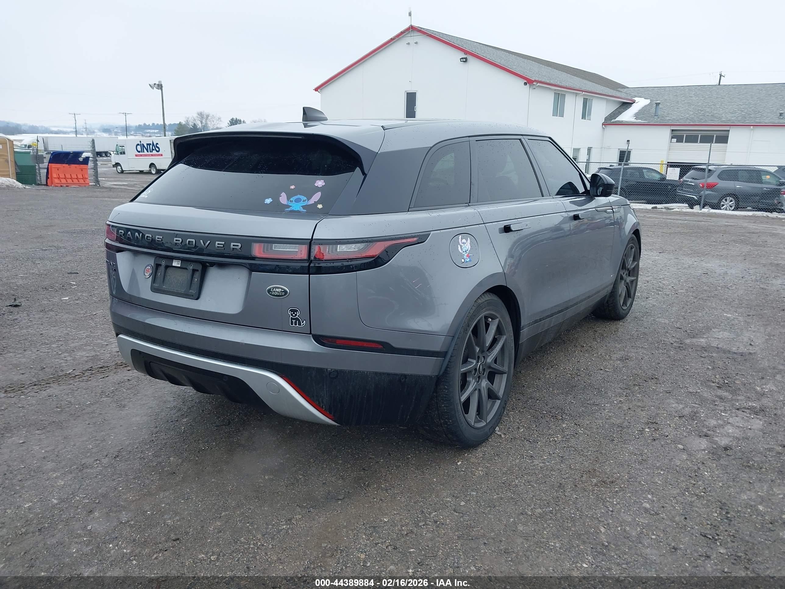 LAND ROVER image 4