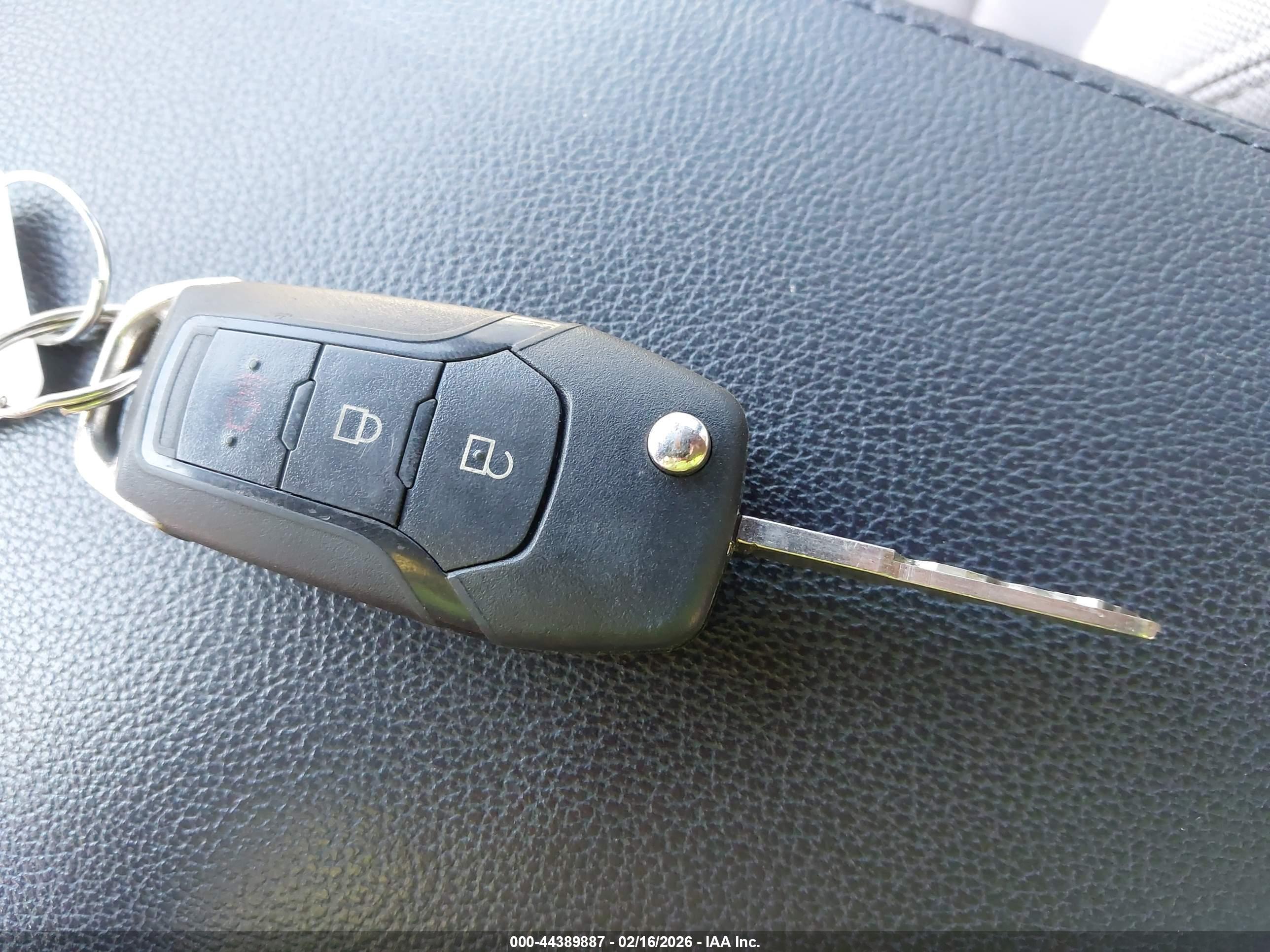 FORD EXPLORER image 11