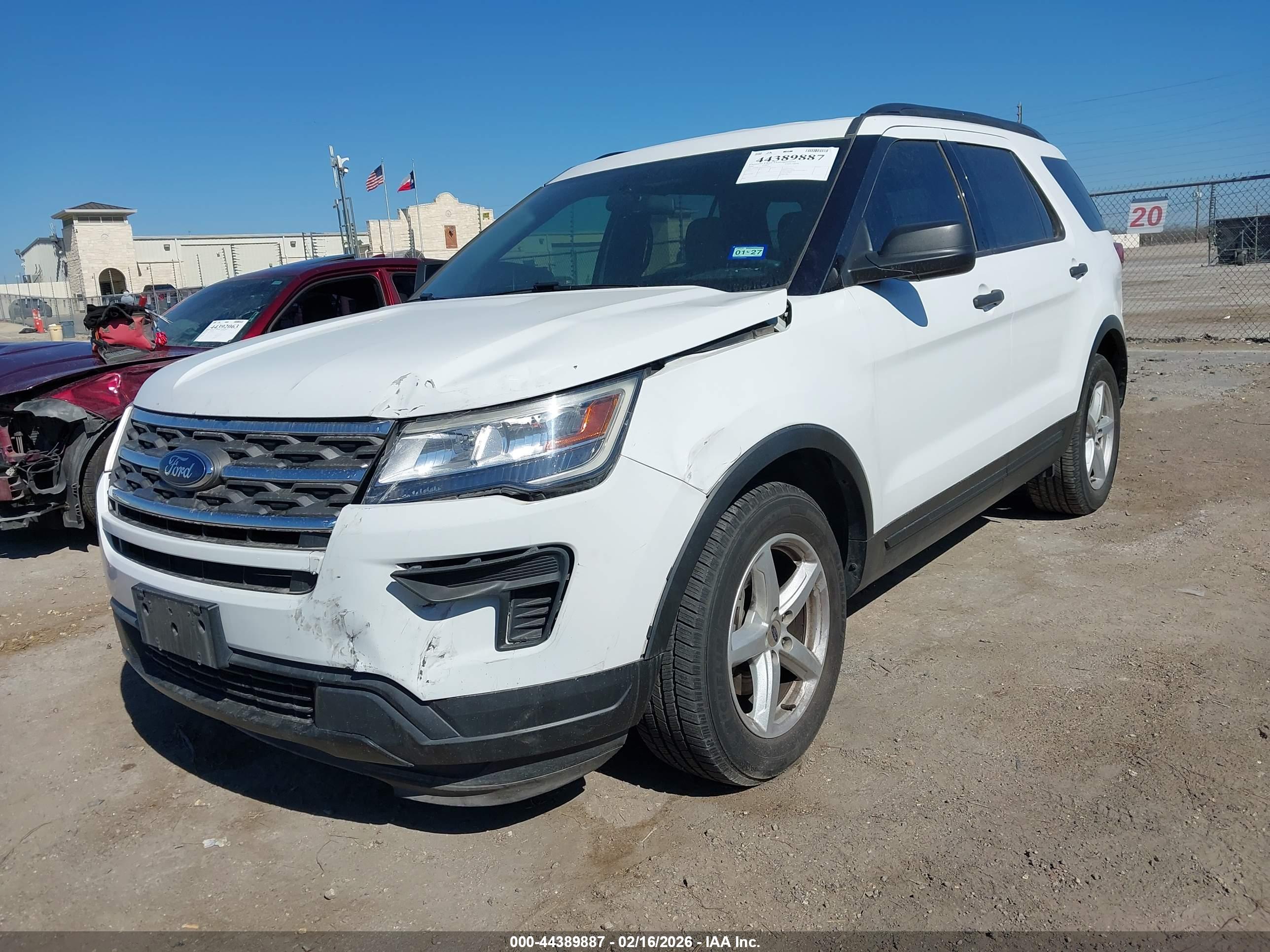 FORD EXPLORER image 2