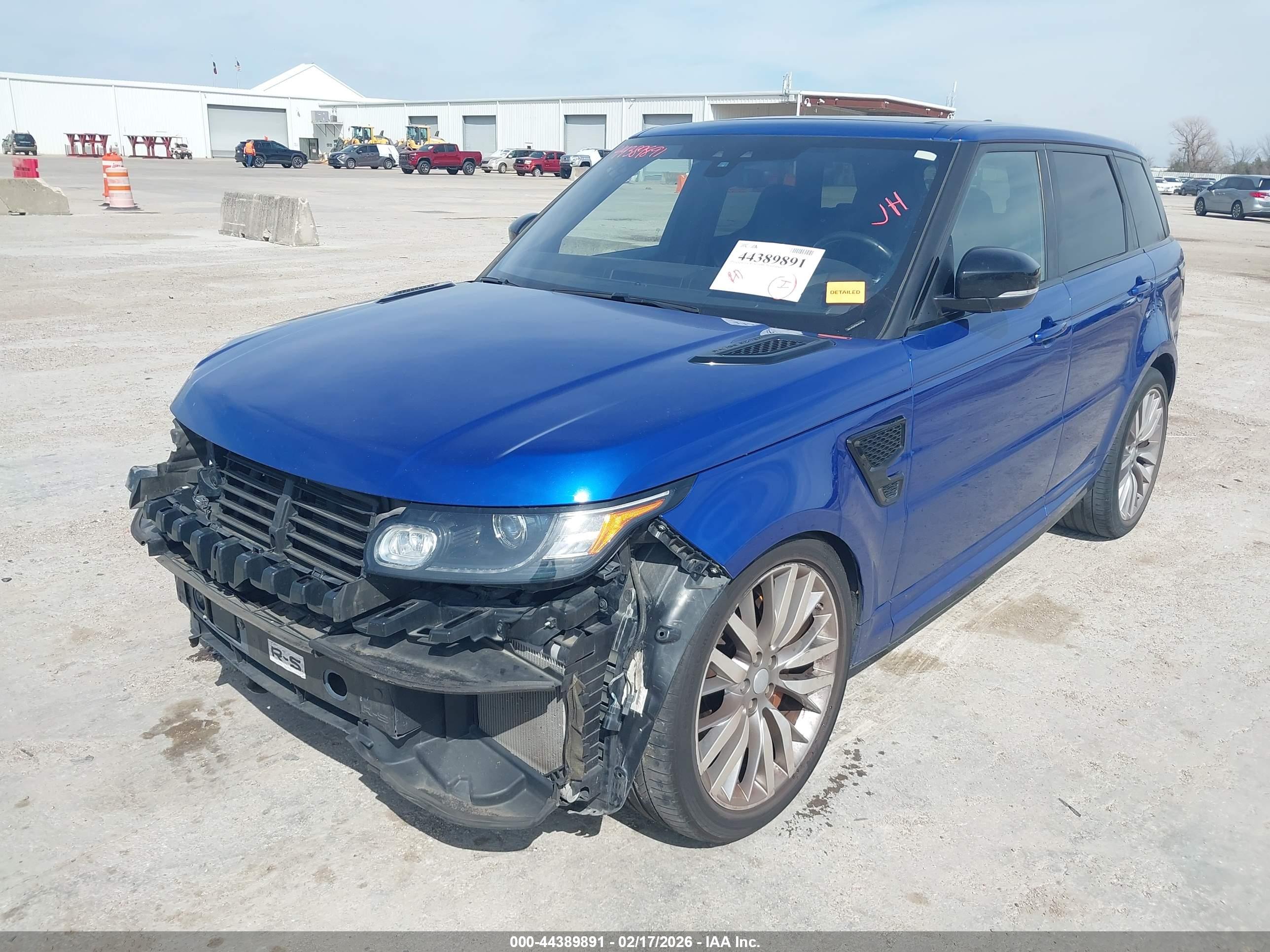 LAND ROVER image 2