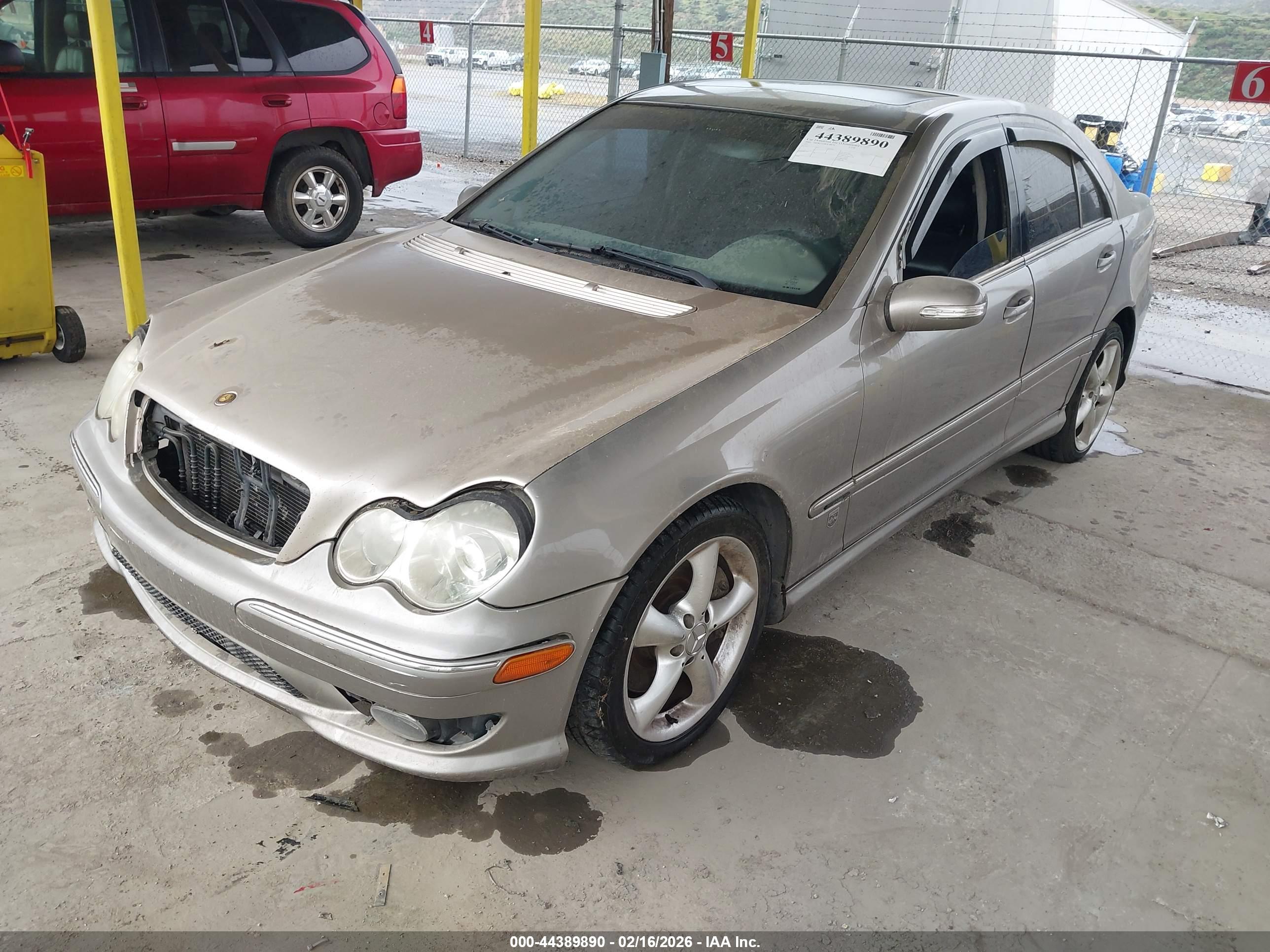MERCEDES-BENZ C image 2