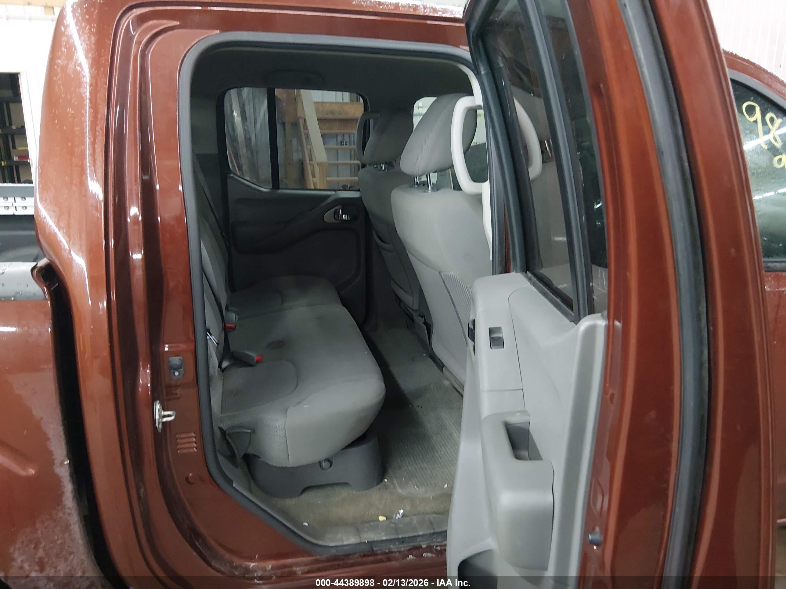 NISSAN FRONTIER image 8