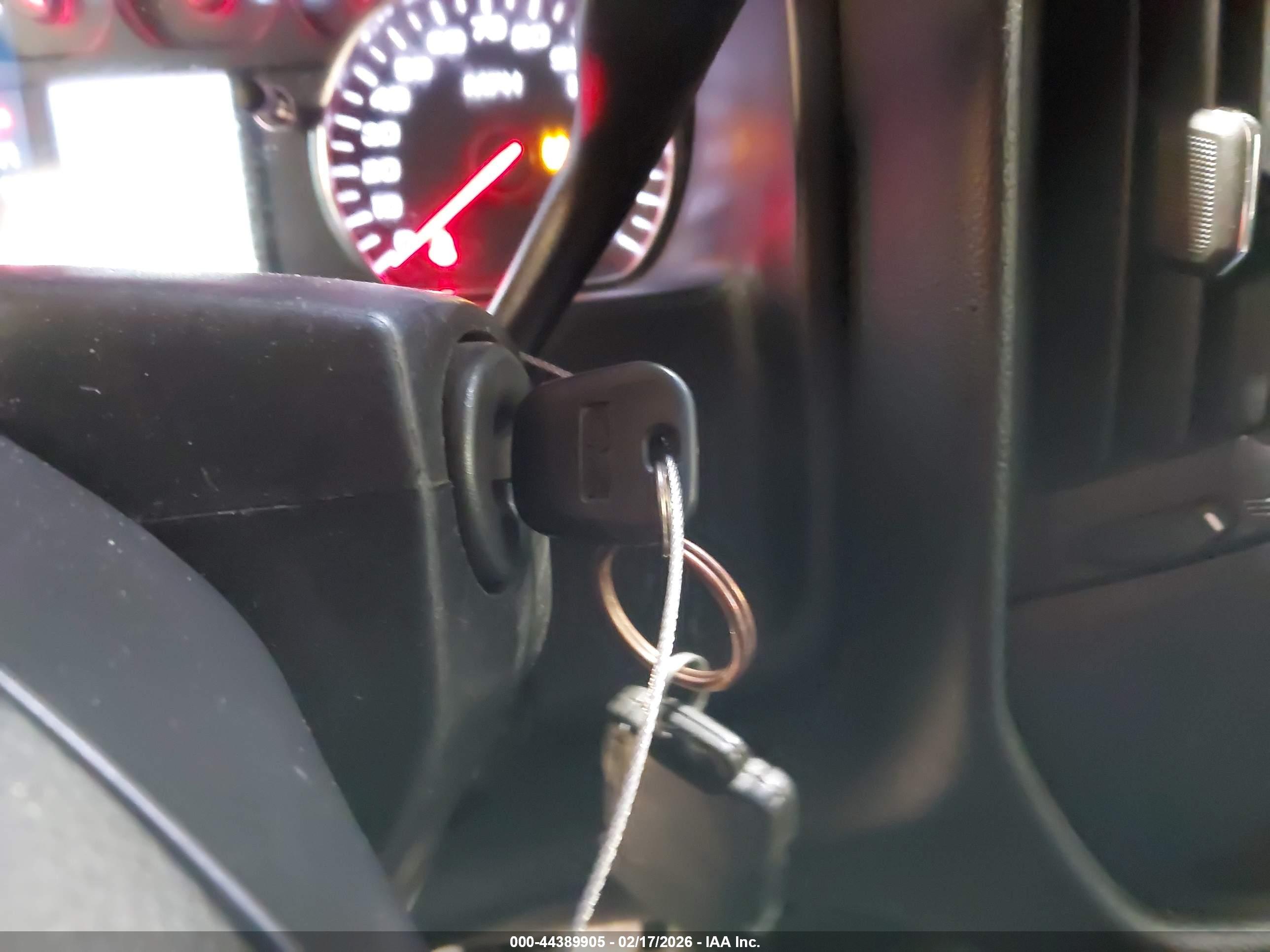 GMC SIERRA image 11
