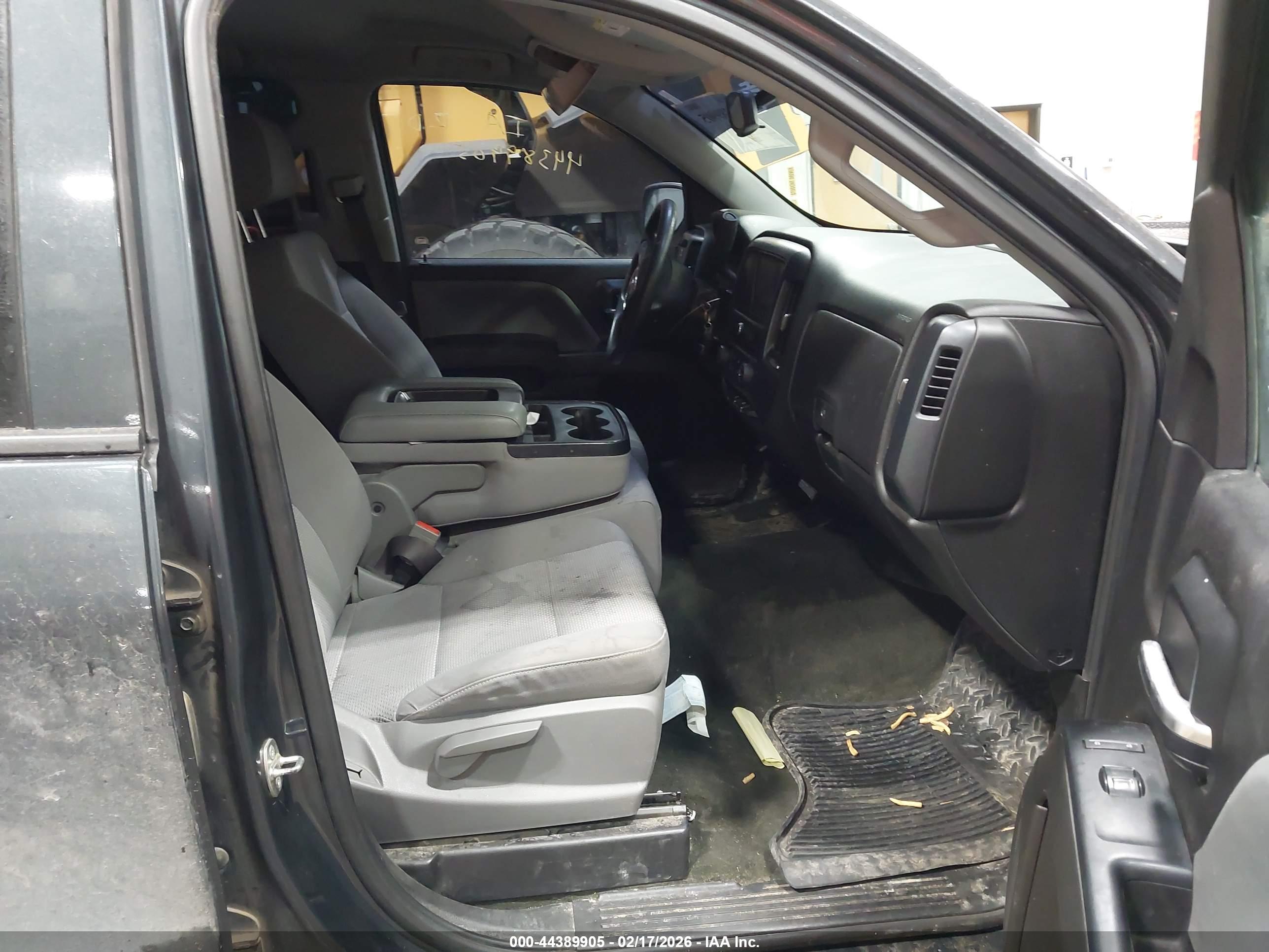 GMC SIERRA image 5