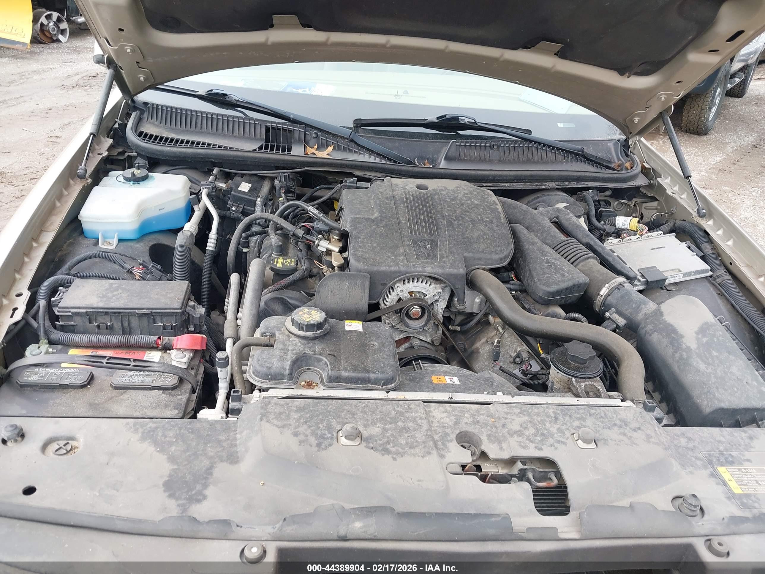 LINCOLN TOWN image 10