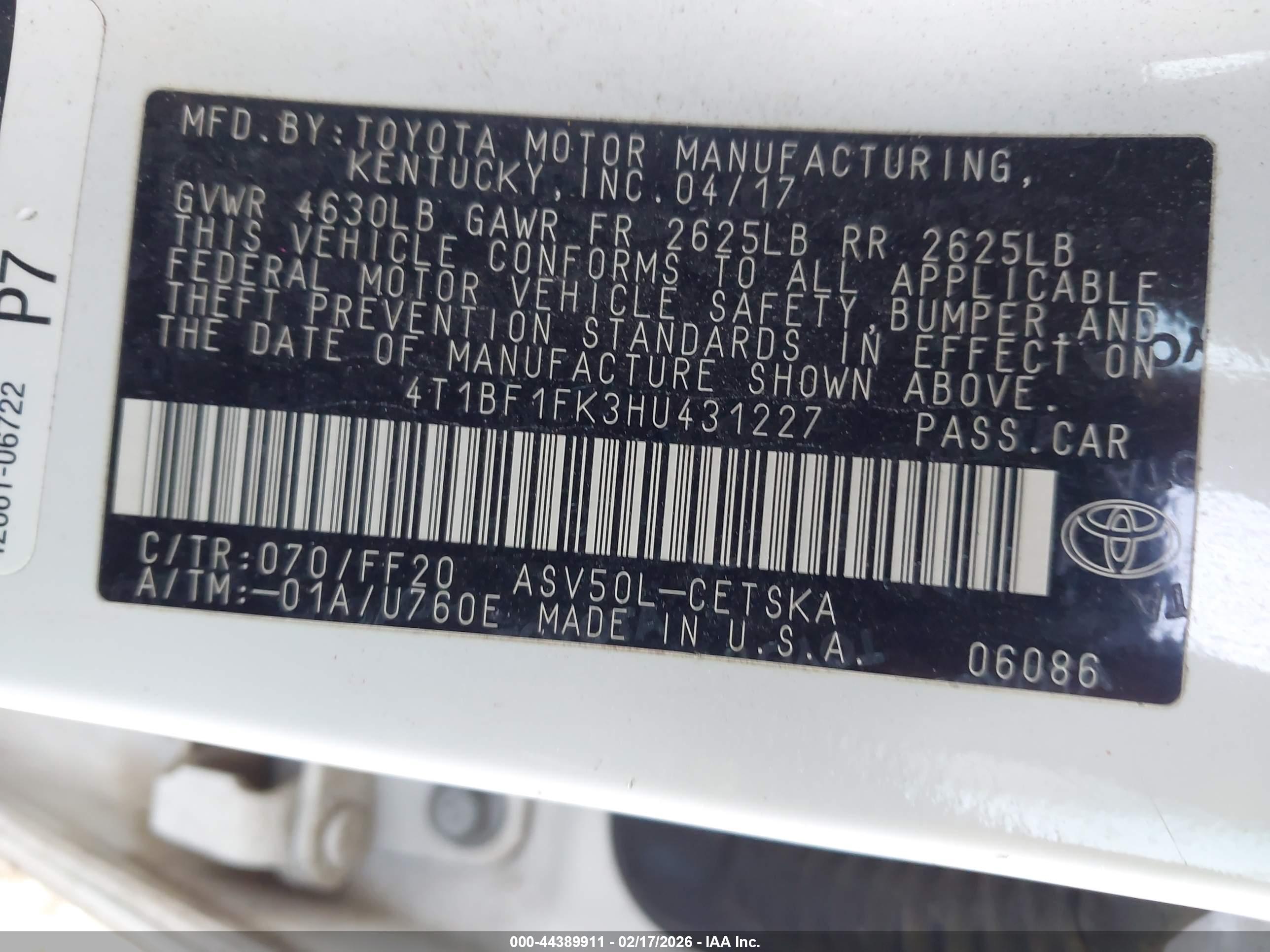 TOYOTA CAMRY image 9