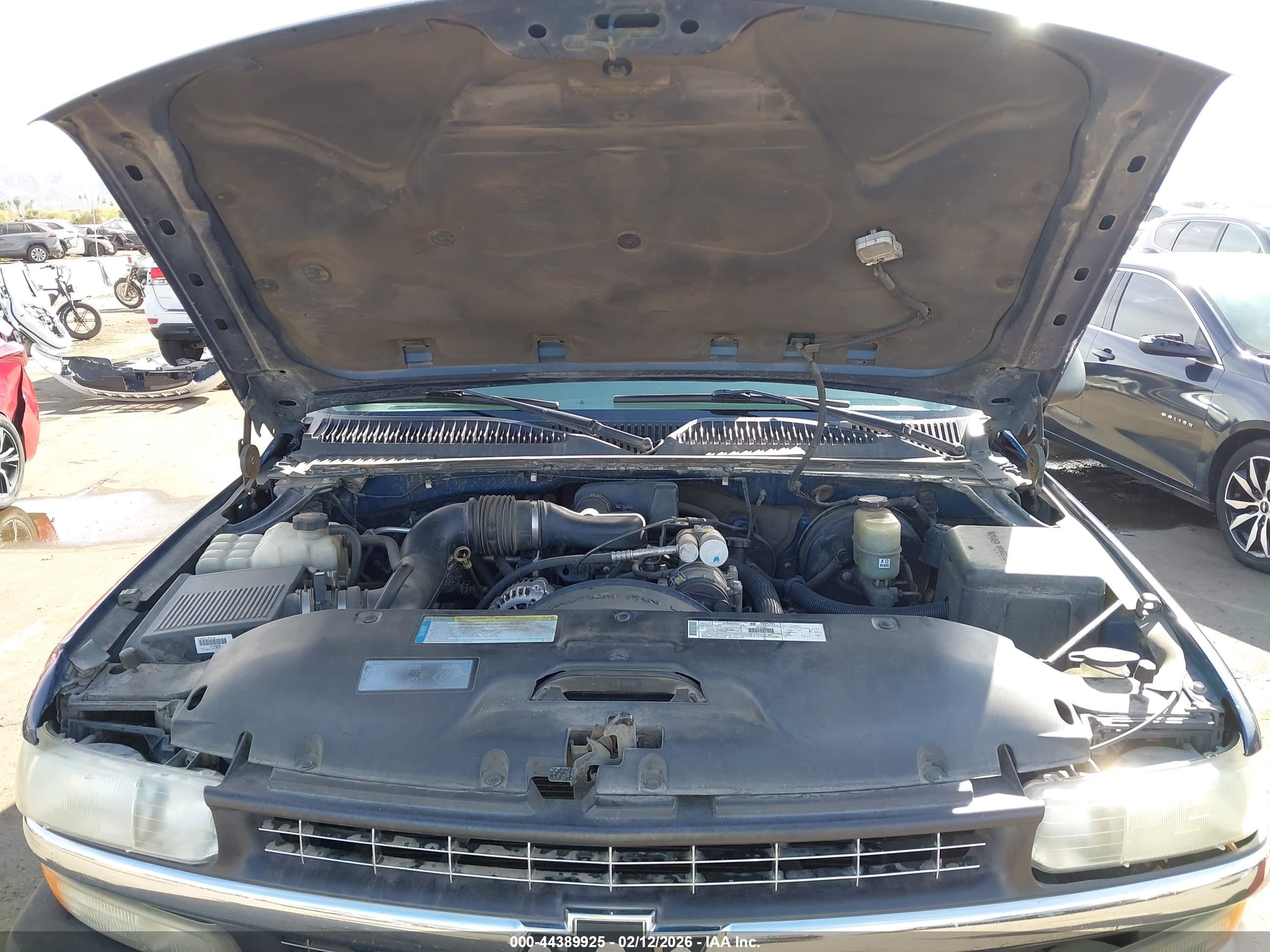 CHEVROLET SILVERADO image 10