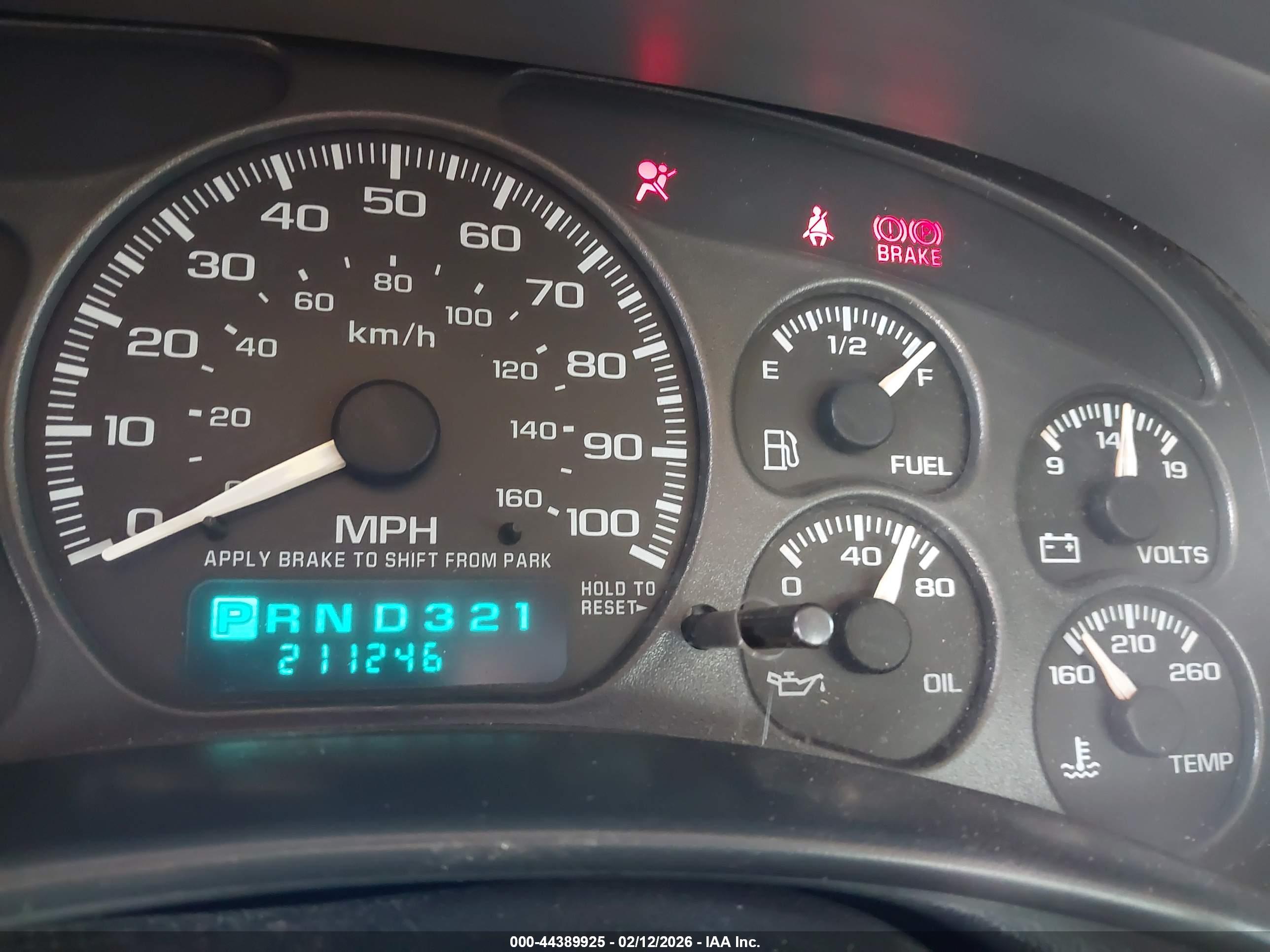 CHEVROLET SILVERADO image 7
