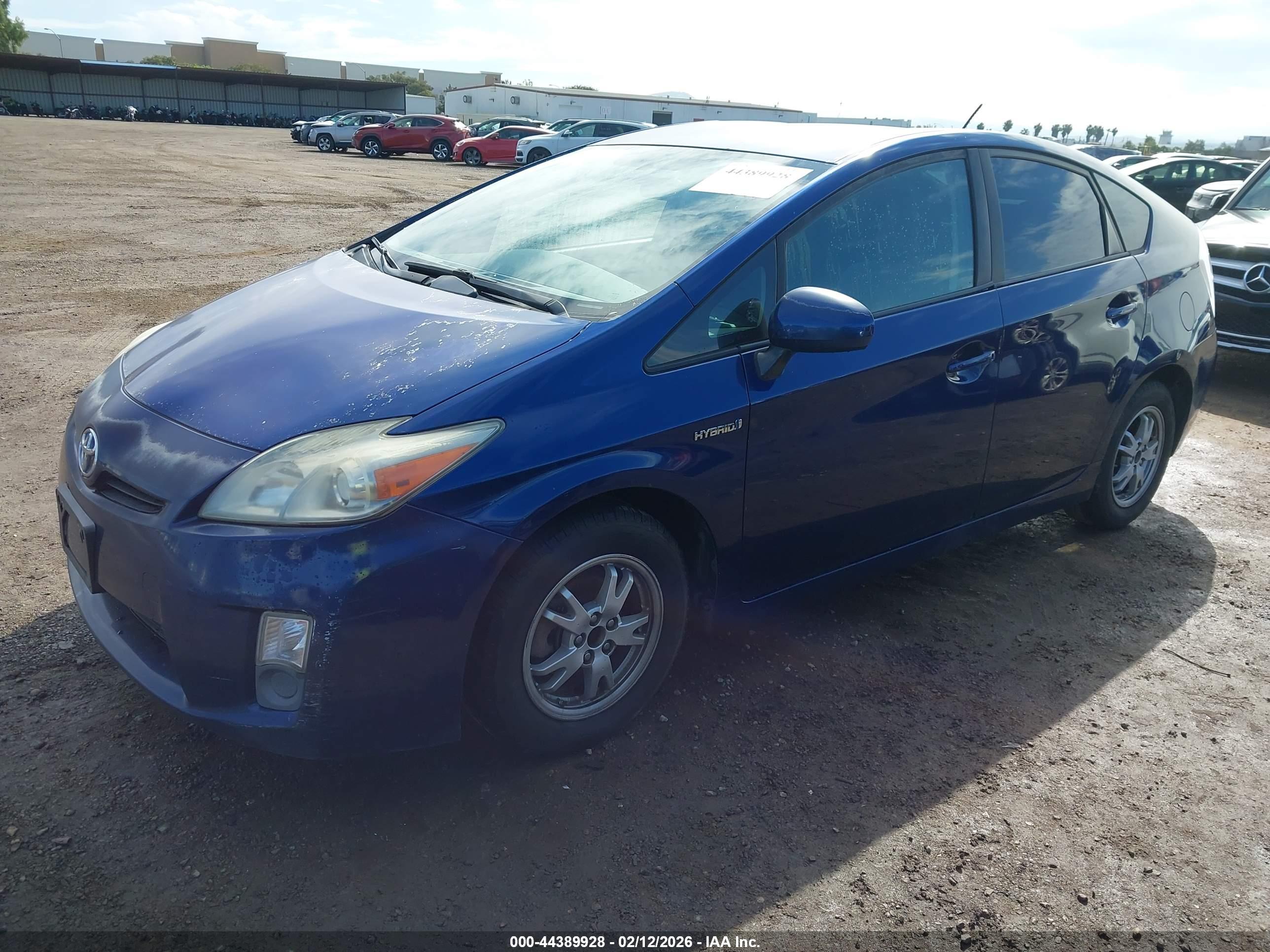 TOYOTA PRIUS image 2
