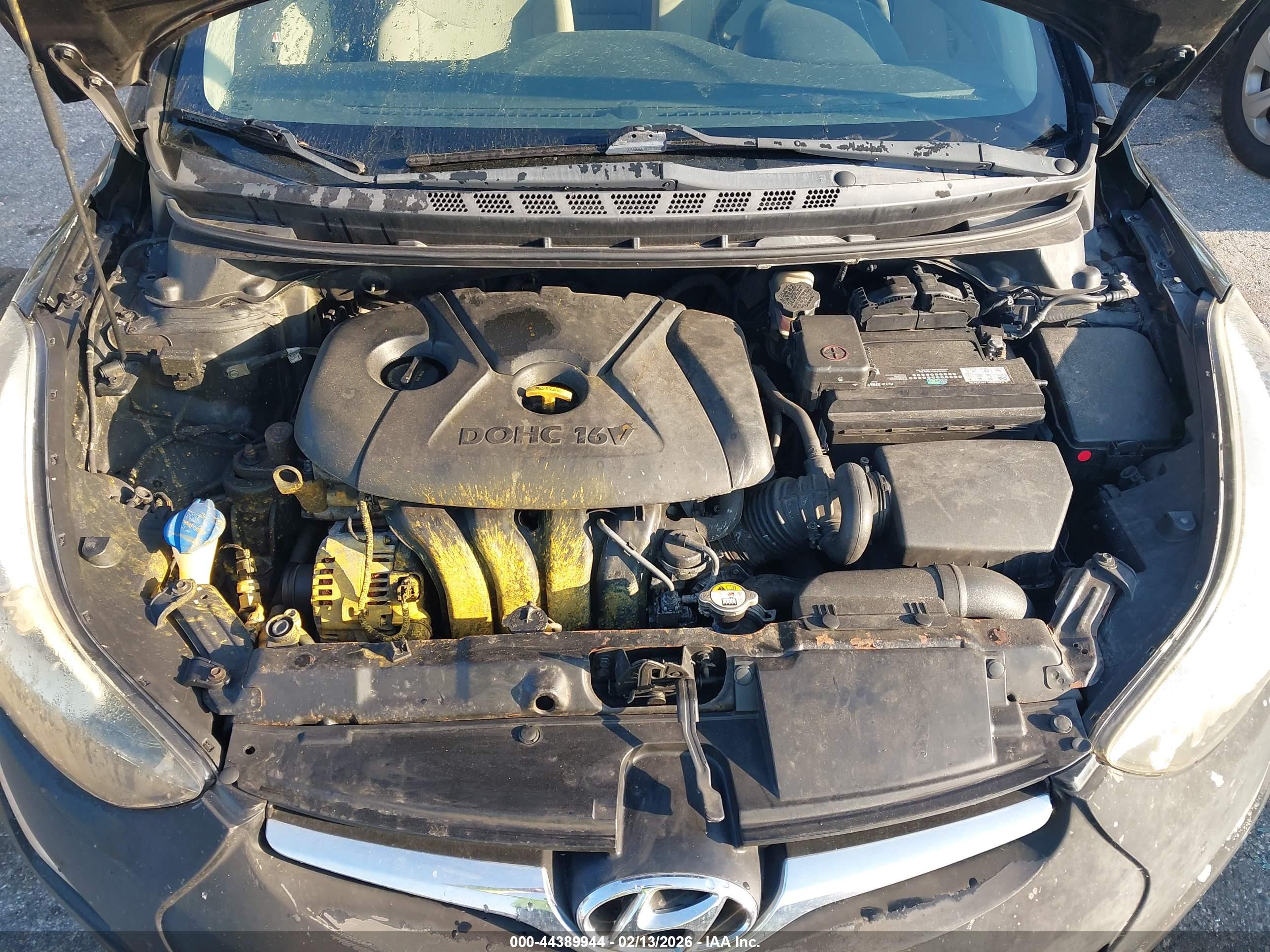 HYUNDAI ELANTRA image 10