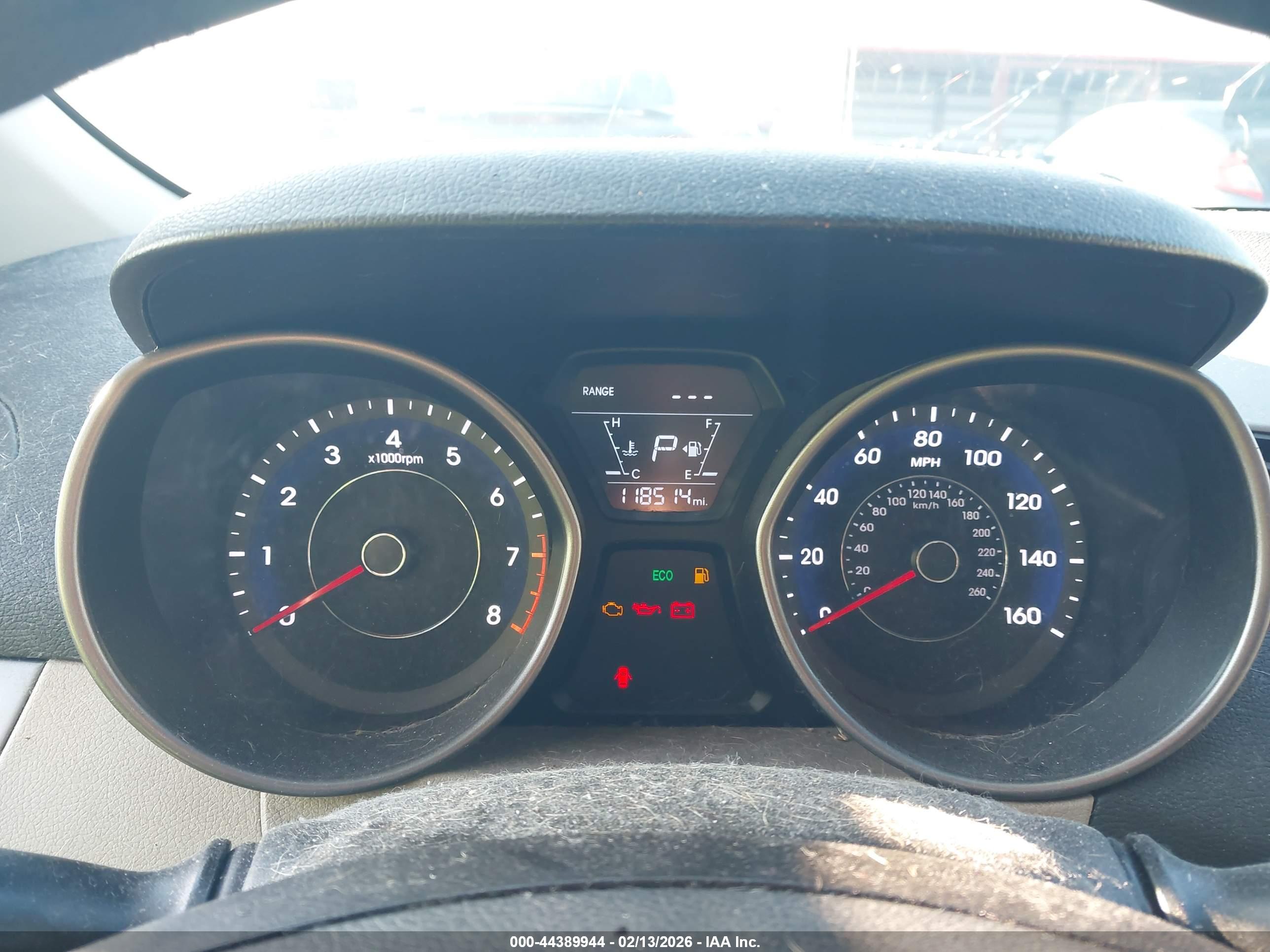 HYUNDAI ELANTRA image 7