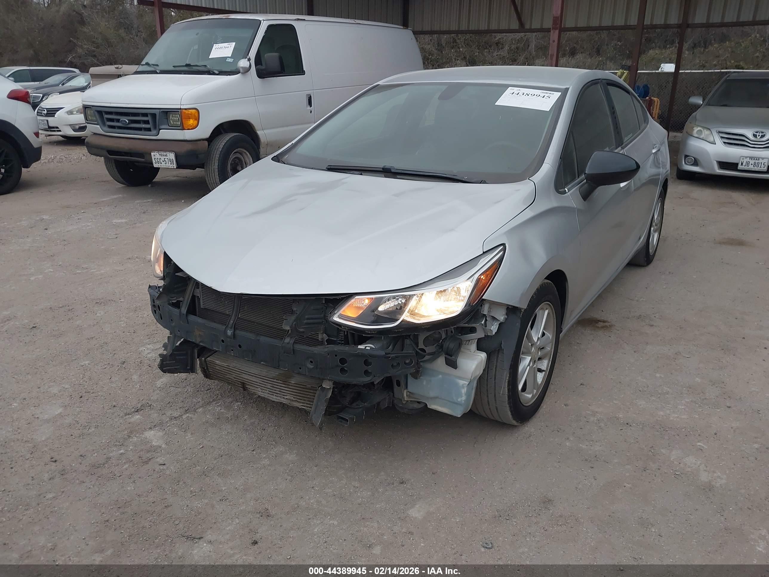 CHEVROLET CRUZE image 6