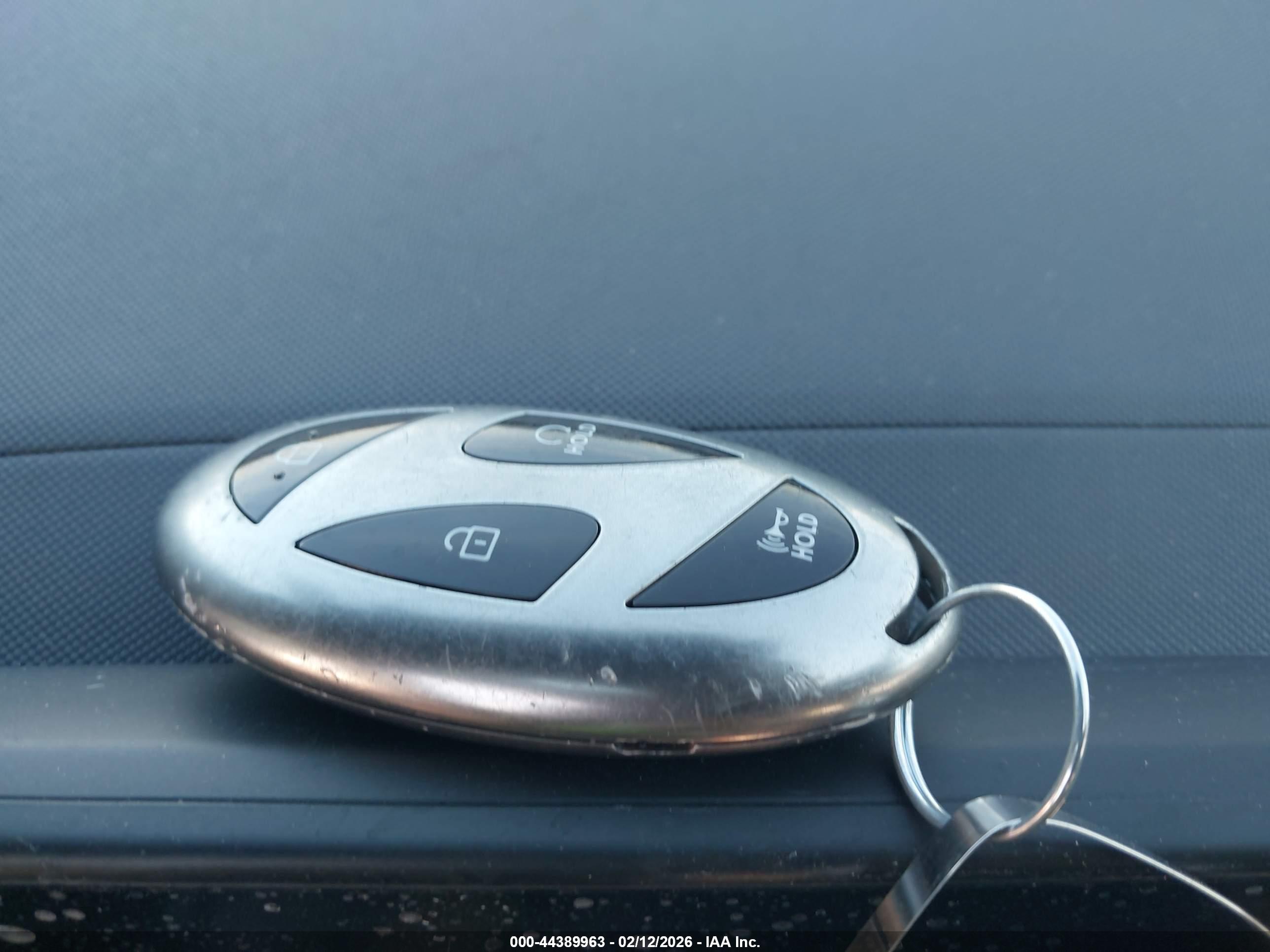 HYUNDAI KONA image 11