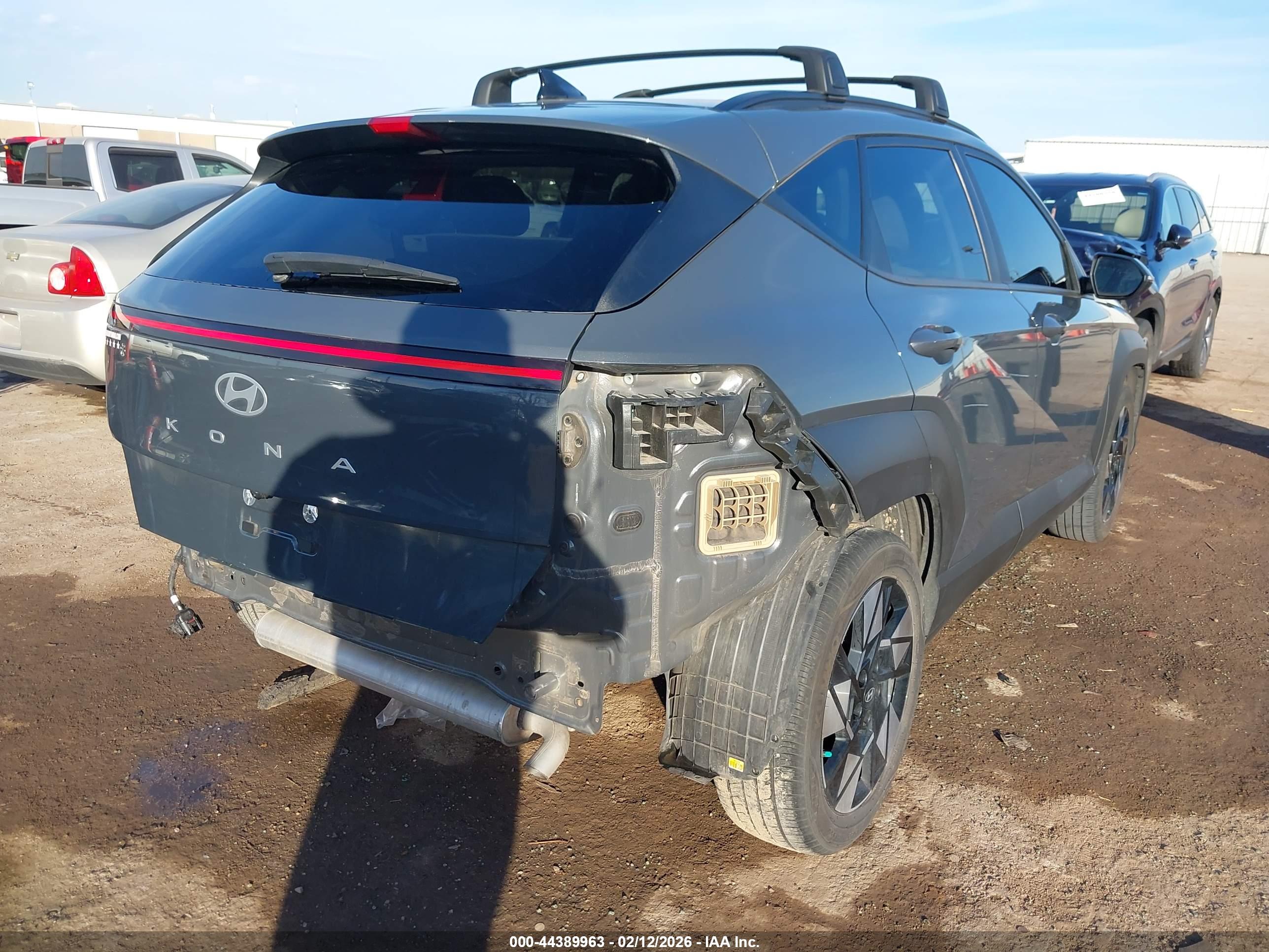 HYUNDAI KONA image 4