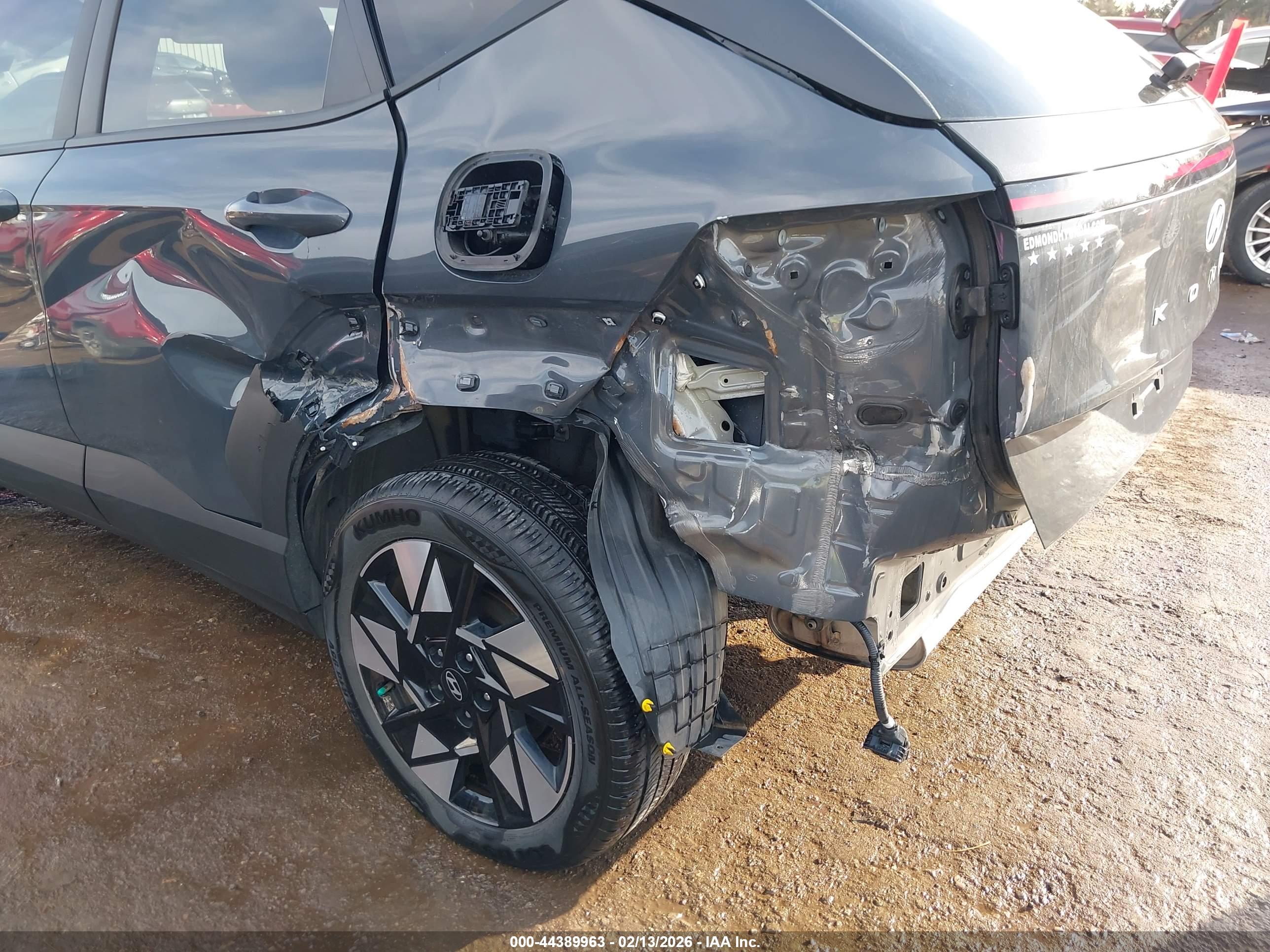 HYUNDAI KONA image 6
