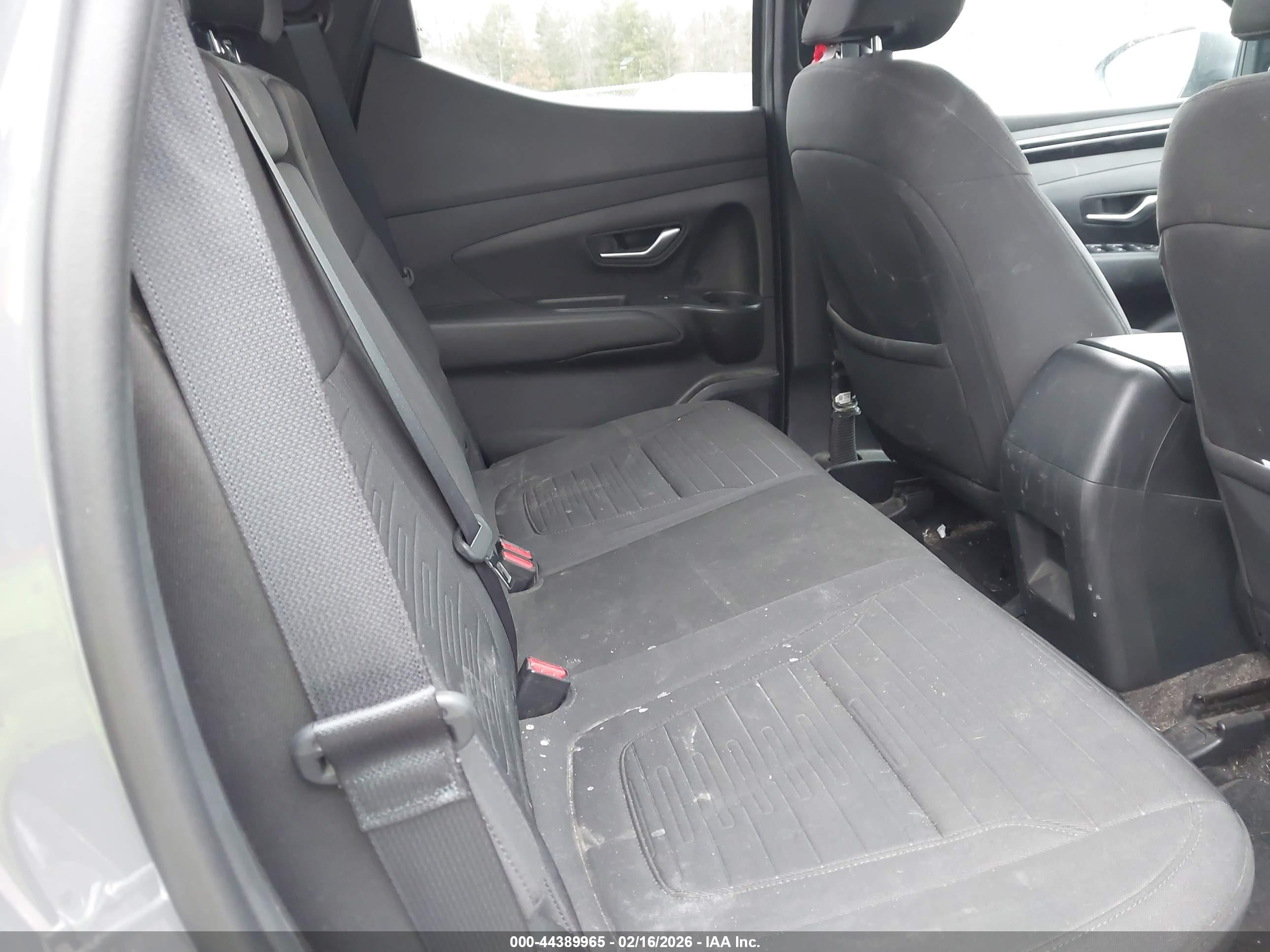 HYUNDAI SANTA image 8