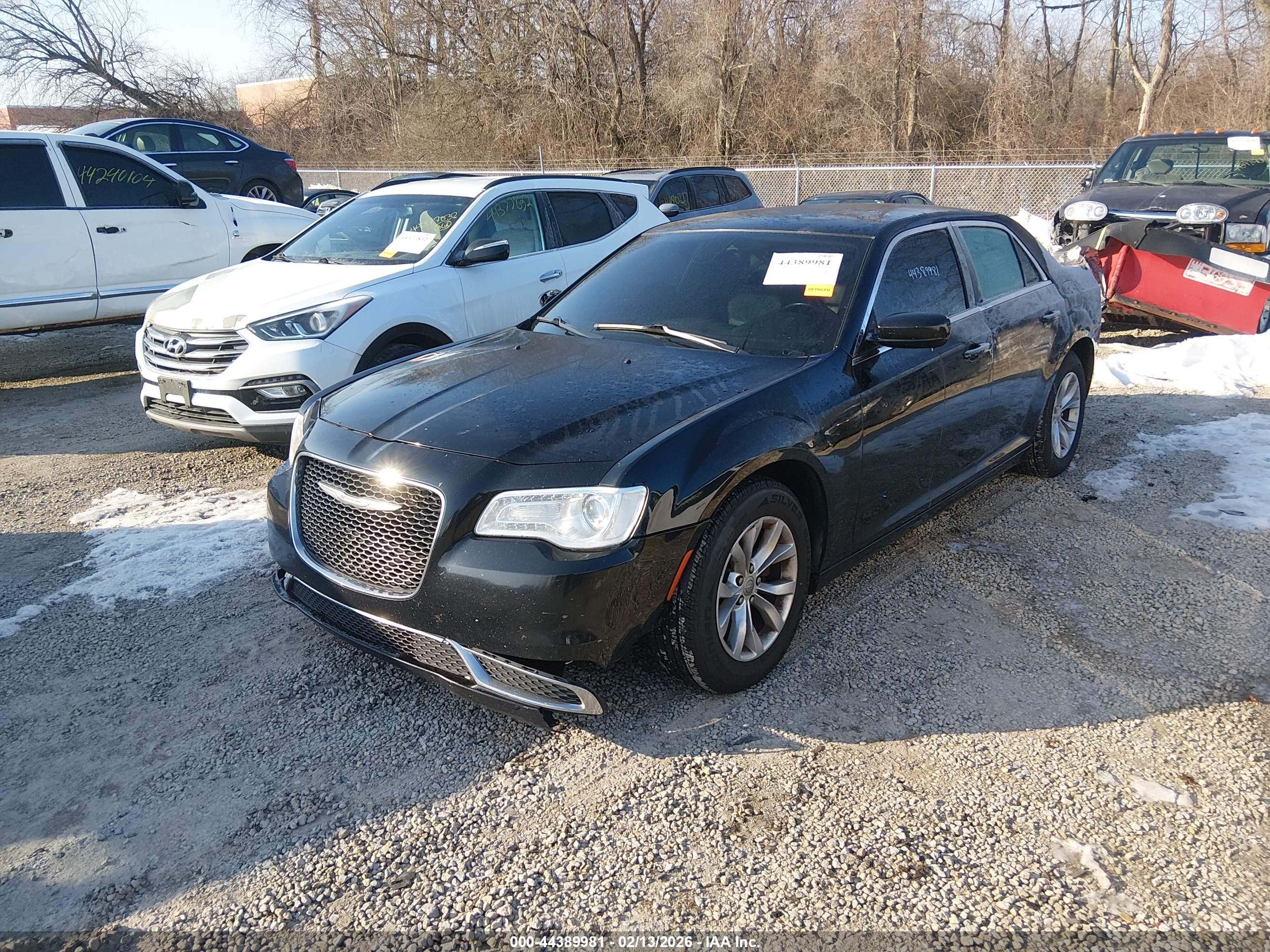CHRYSLER 300 image 2