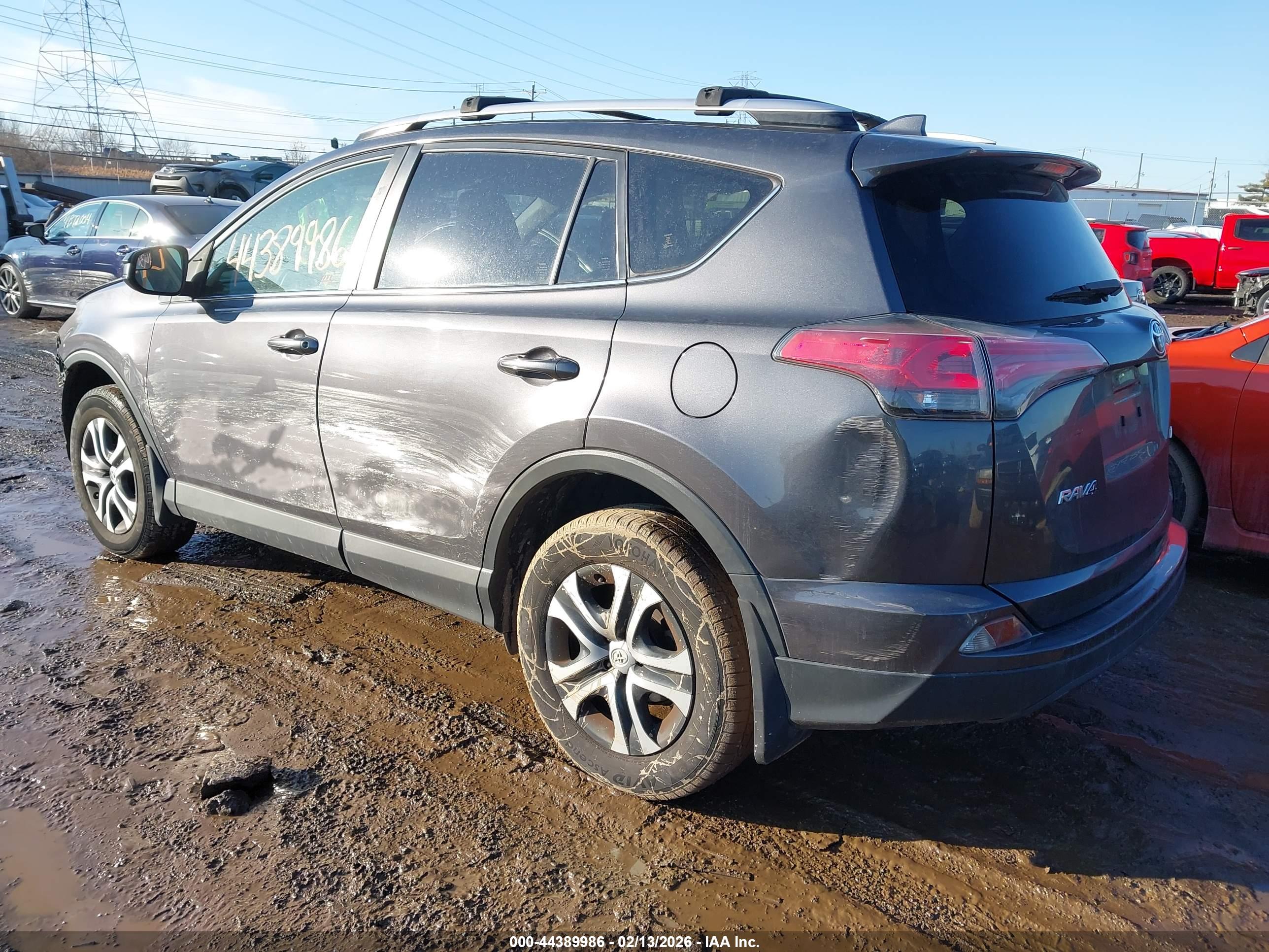 TOYOTA RAV4 image 3