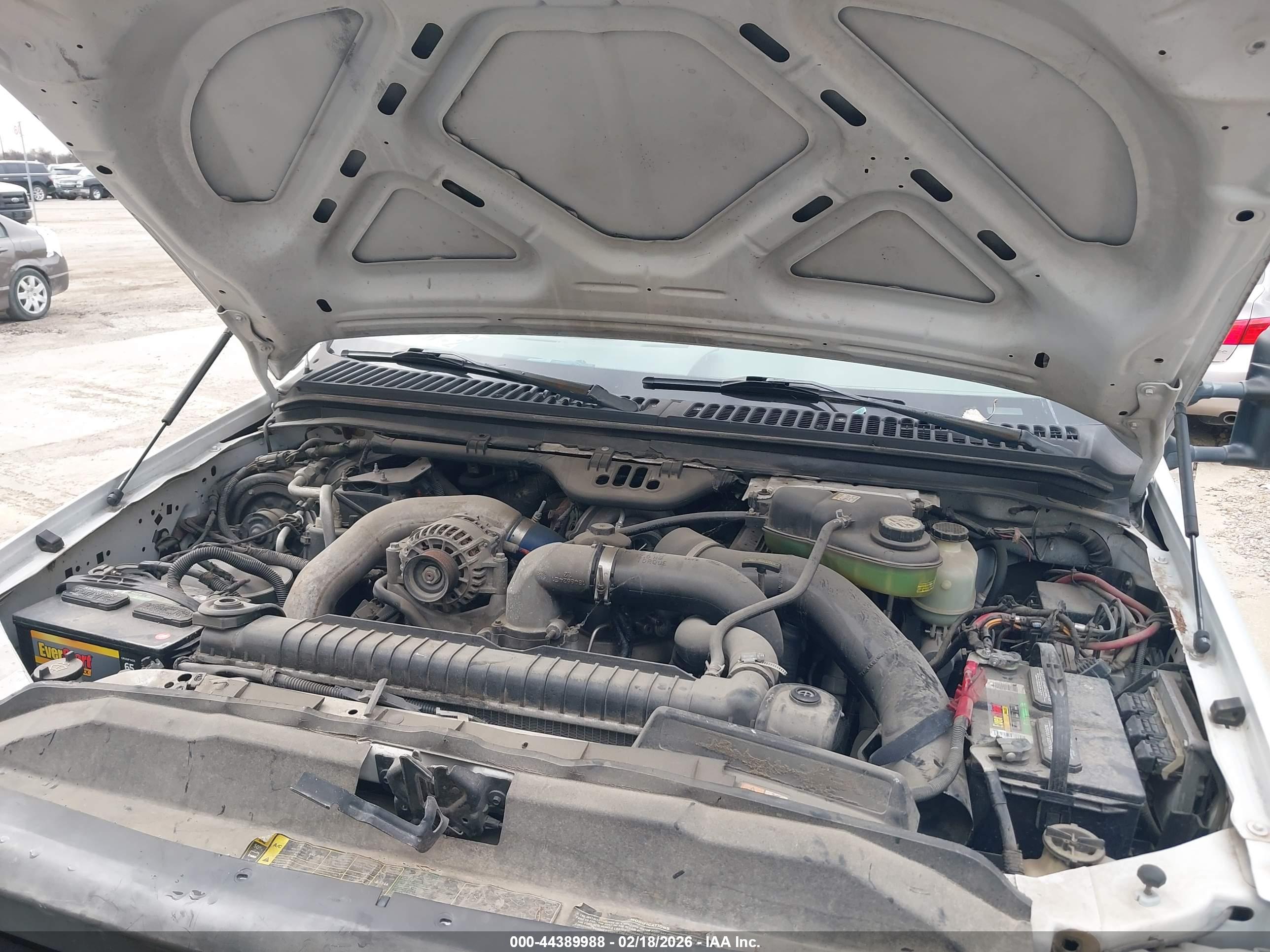 FORD F-550 image 10