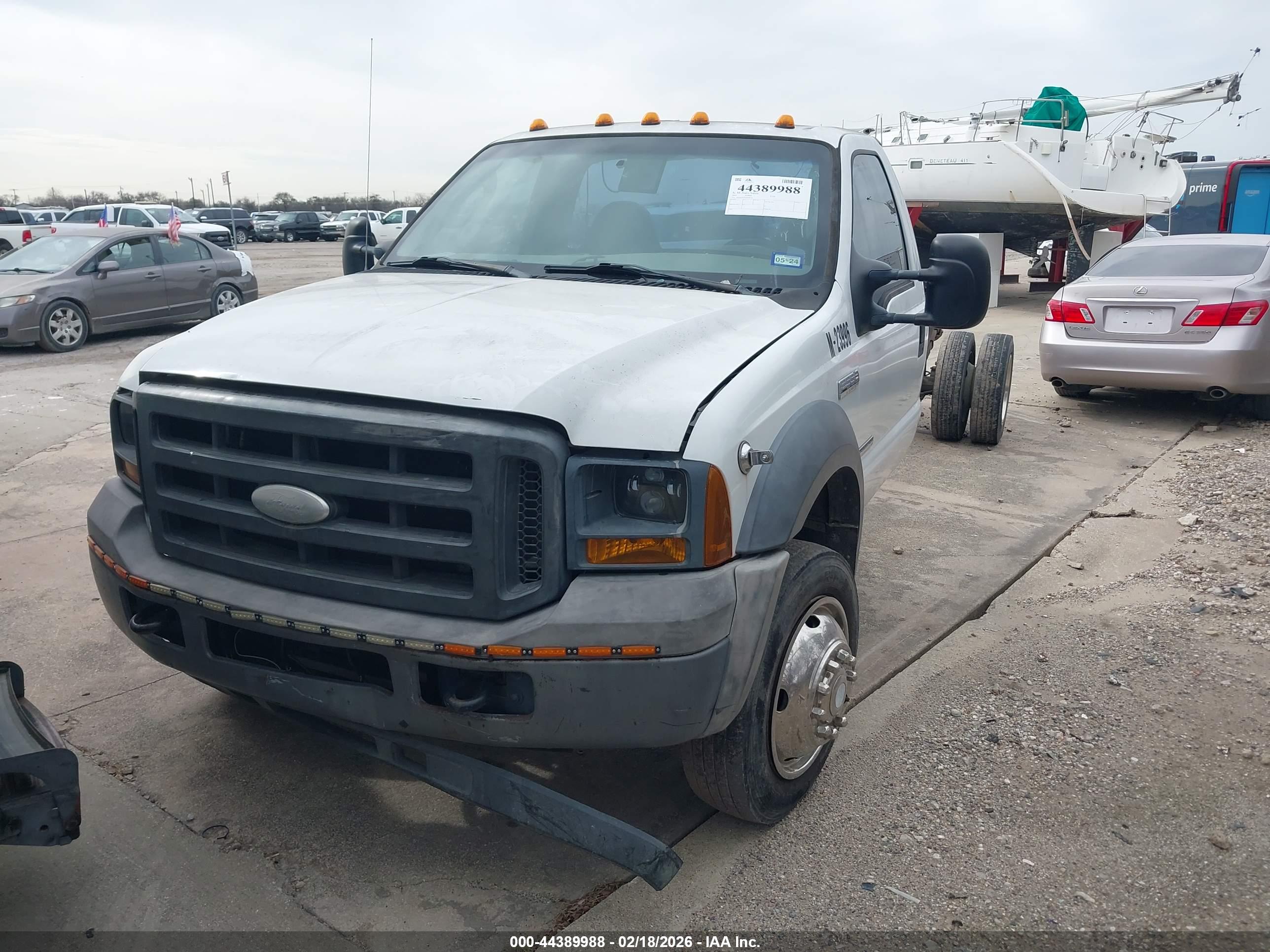 FORD F-550 image 2