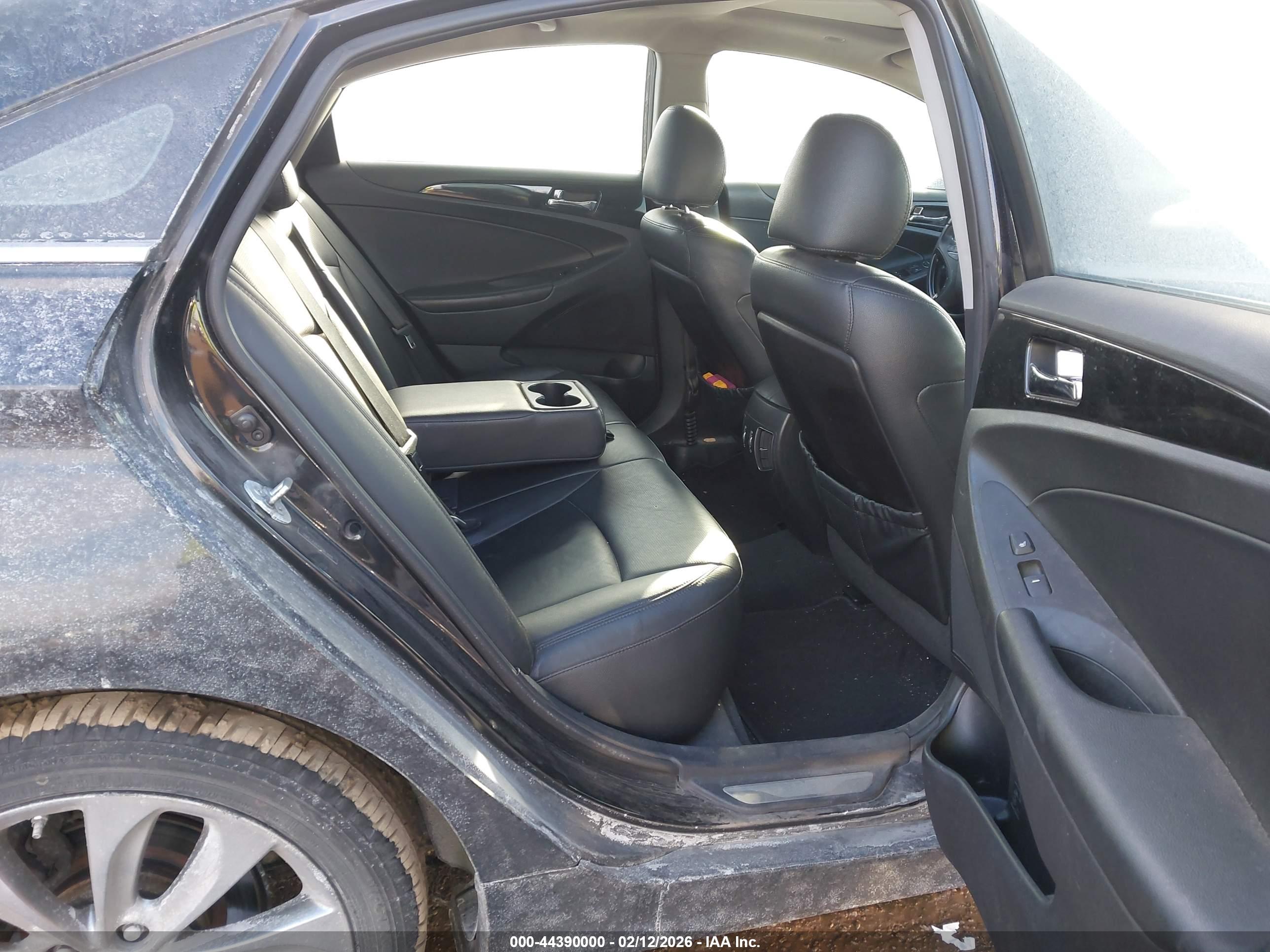 HYUNDAI SONATA image 8