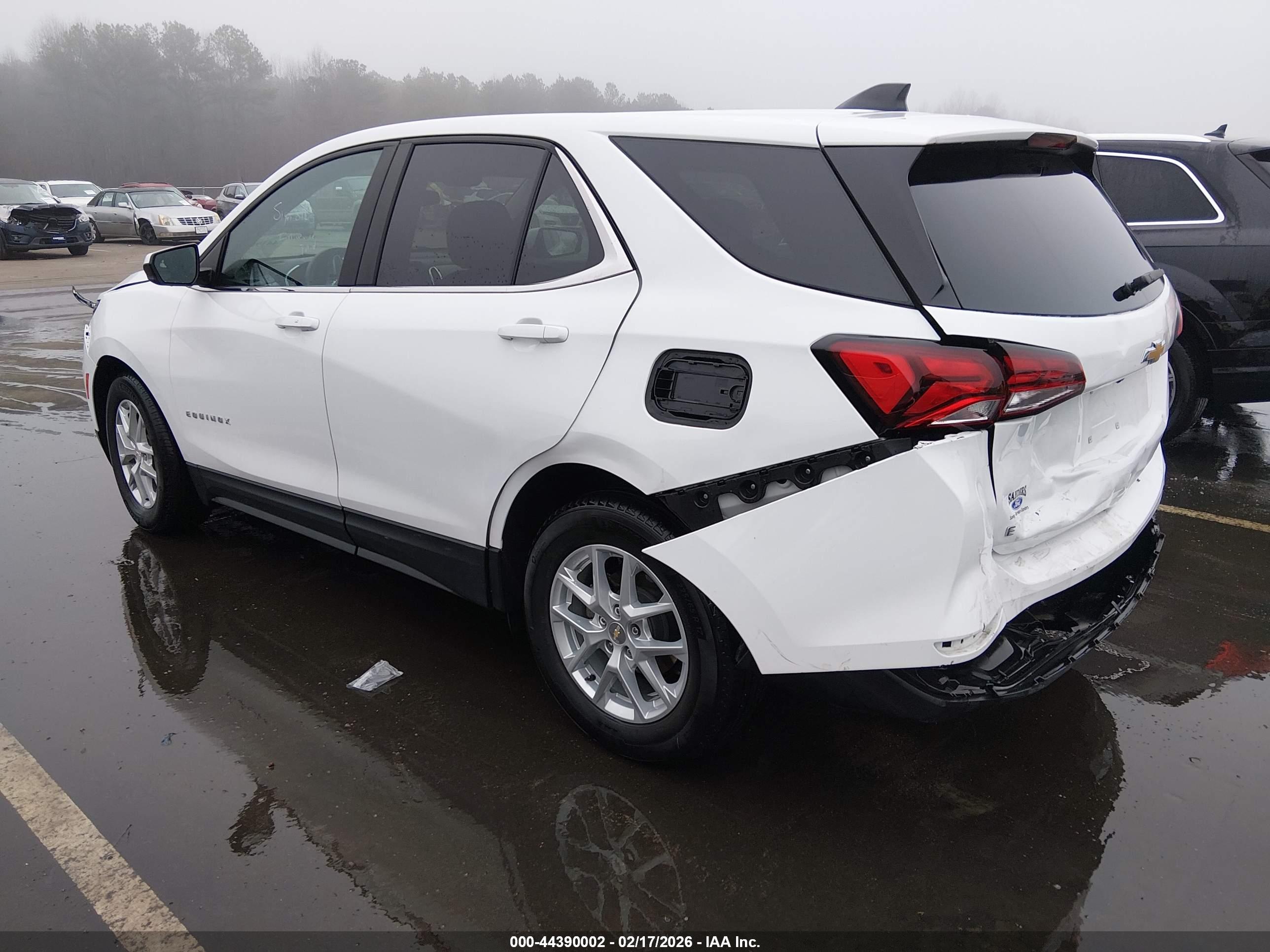 CHEVROLET EQUINOX image 3