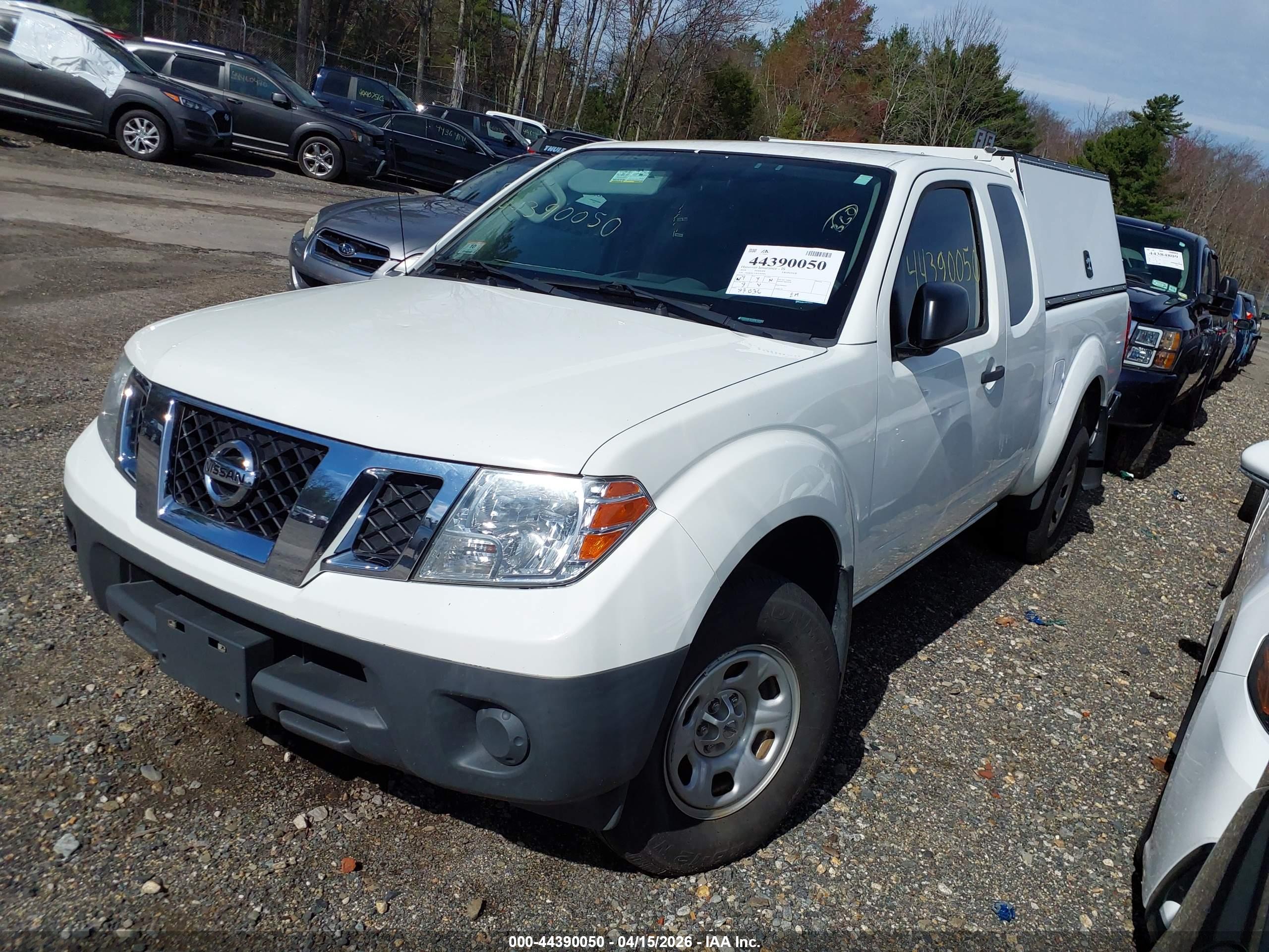 NISSAN FRONTIER image 2