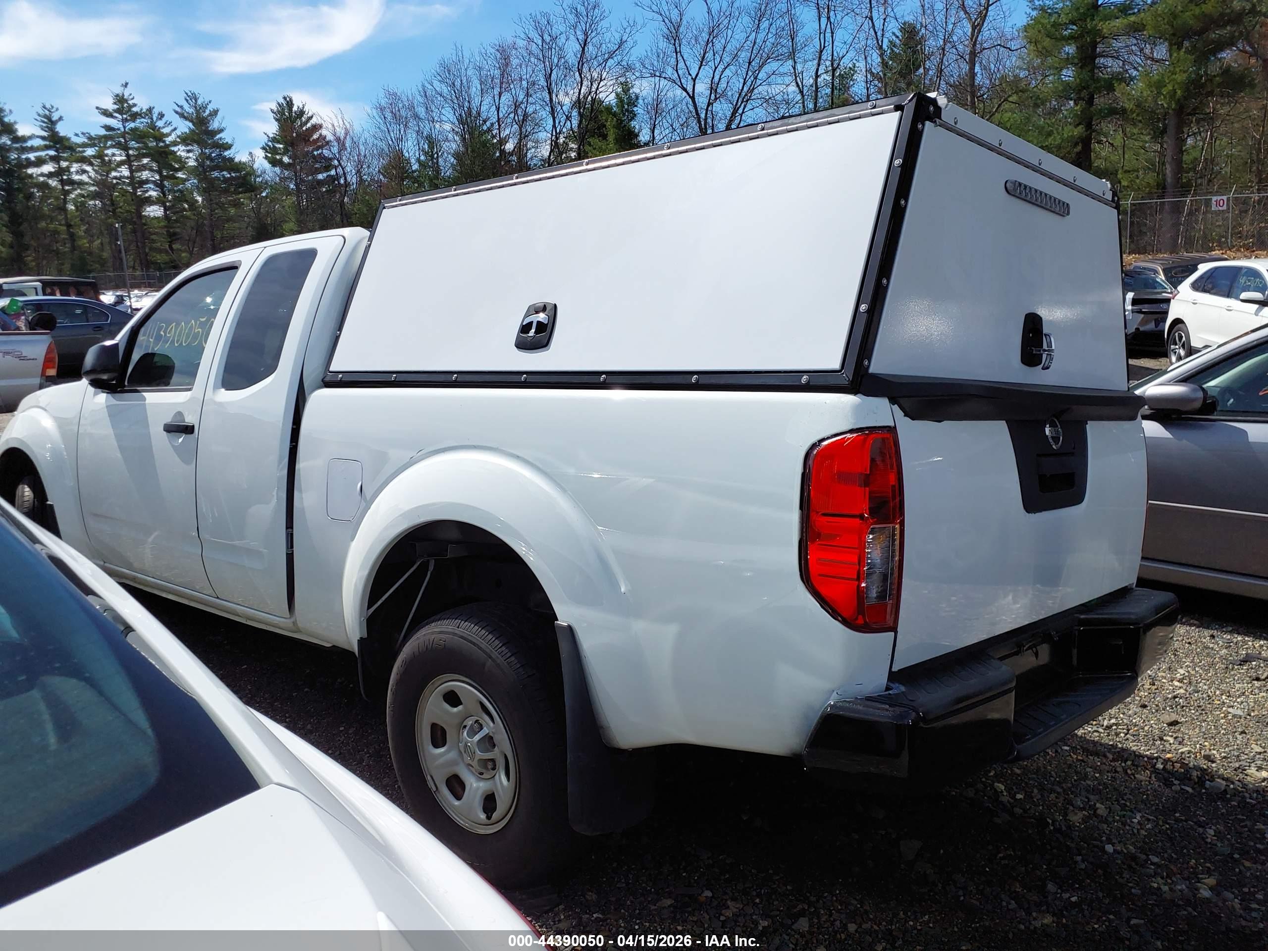 NISSAN FRONTIER image 3