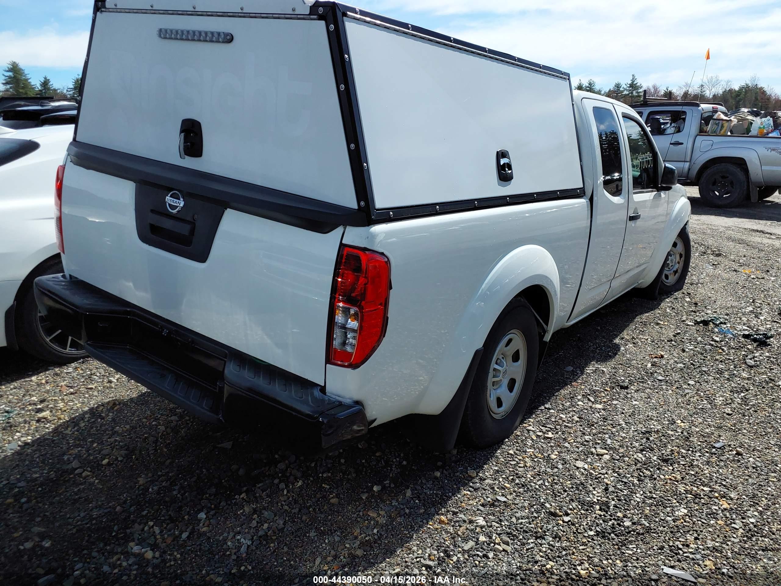 NISSAN FRONTIER image 4