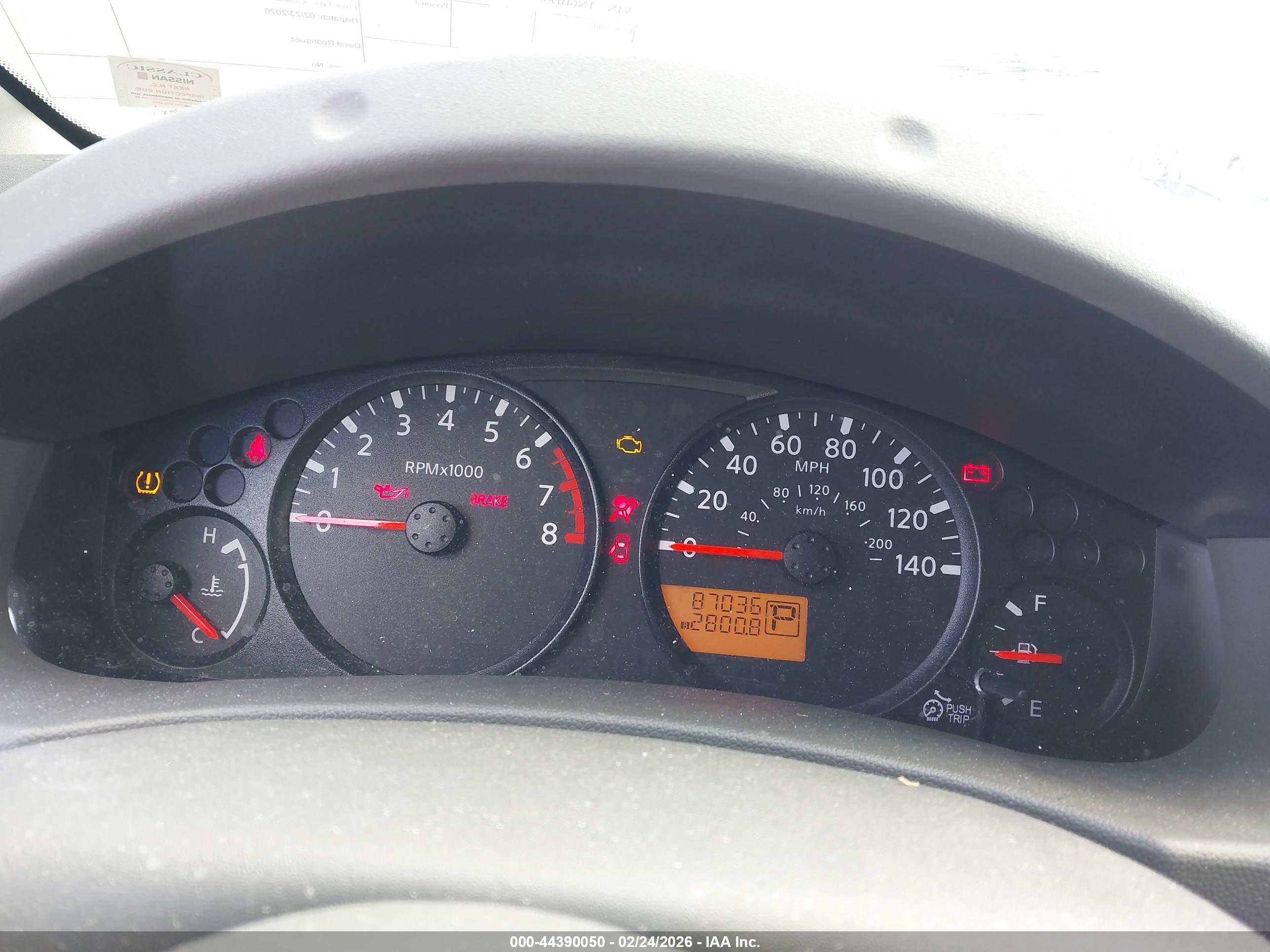 NISSAN FRONTIER image 7