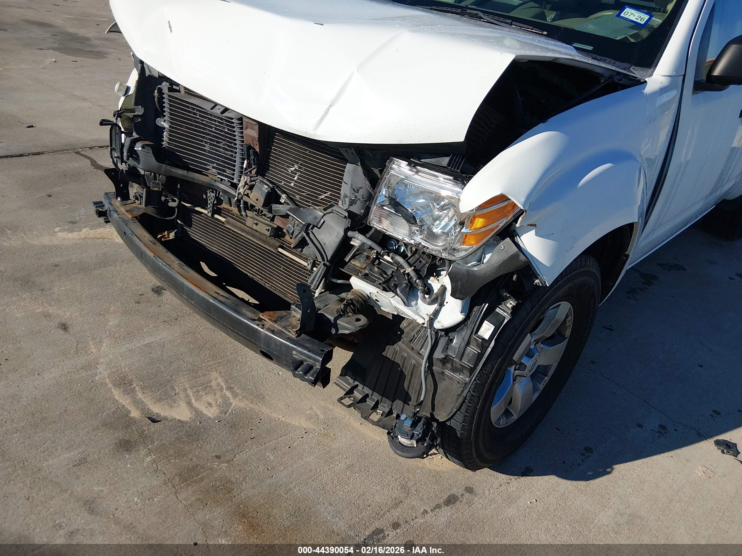 NISSAN FRONTIER image 6