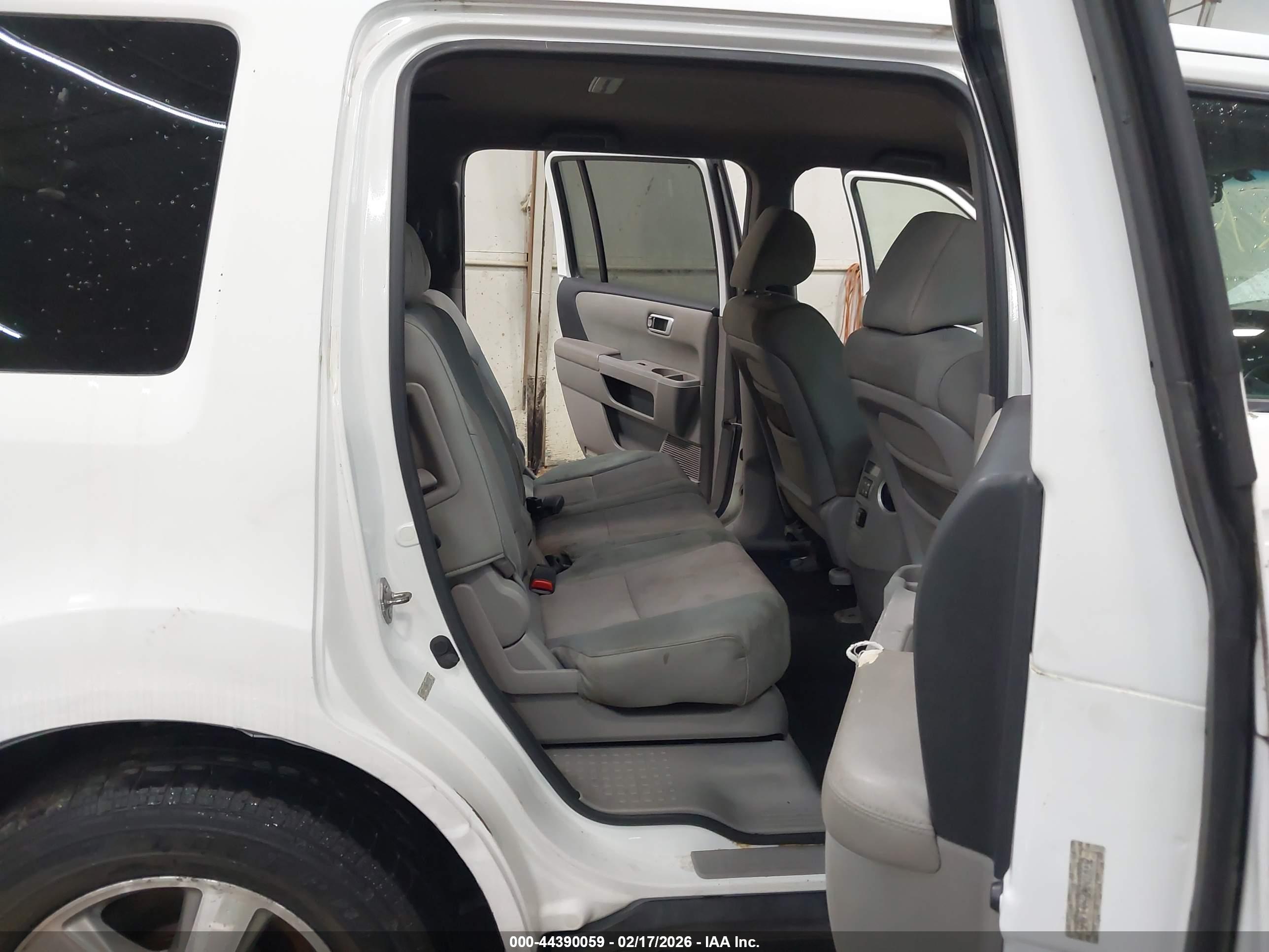 HONDA PILOT image 8