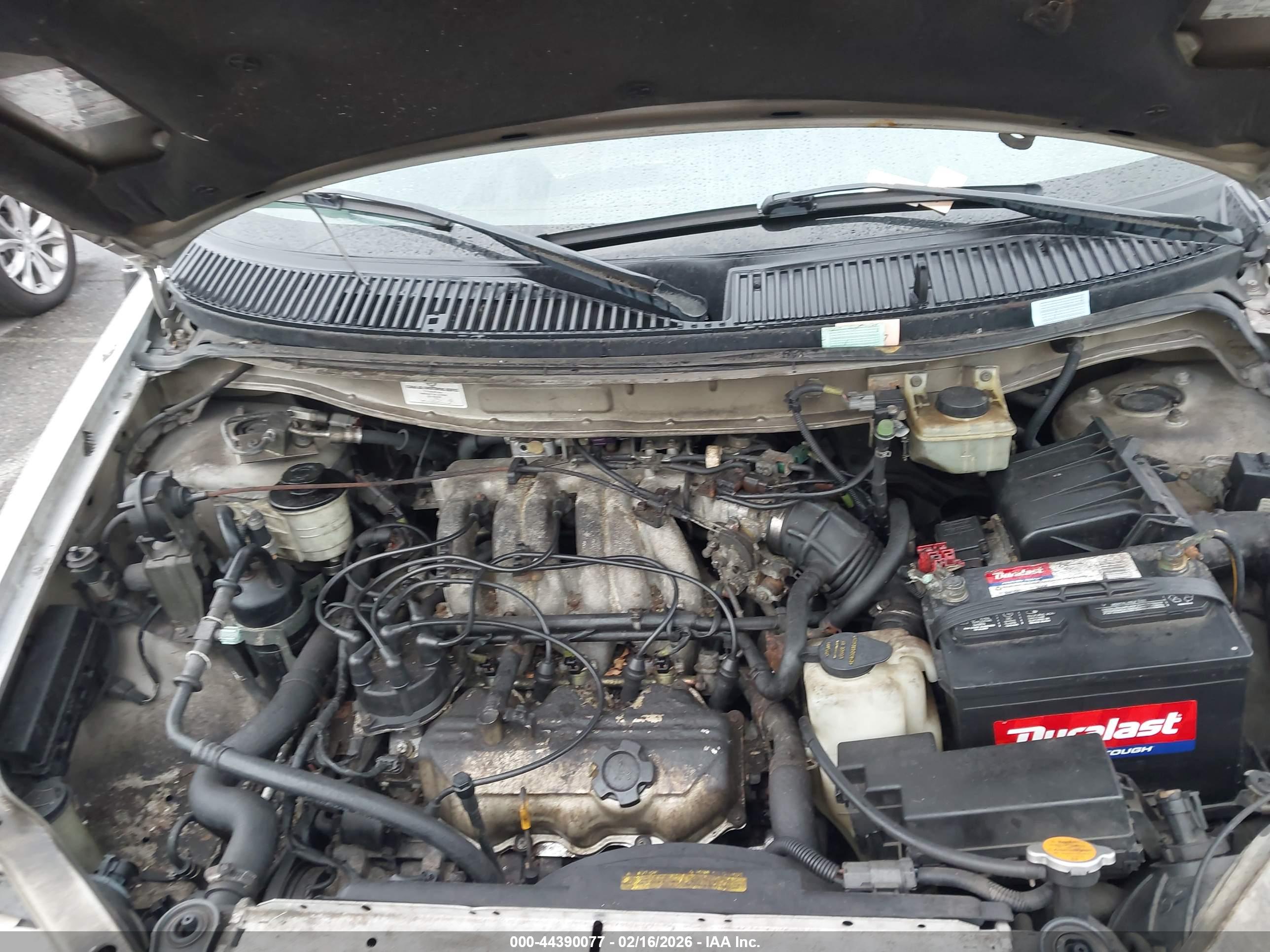 NISSAN QUEST image 10