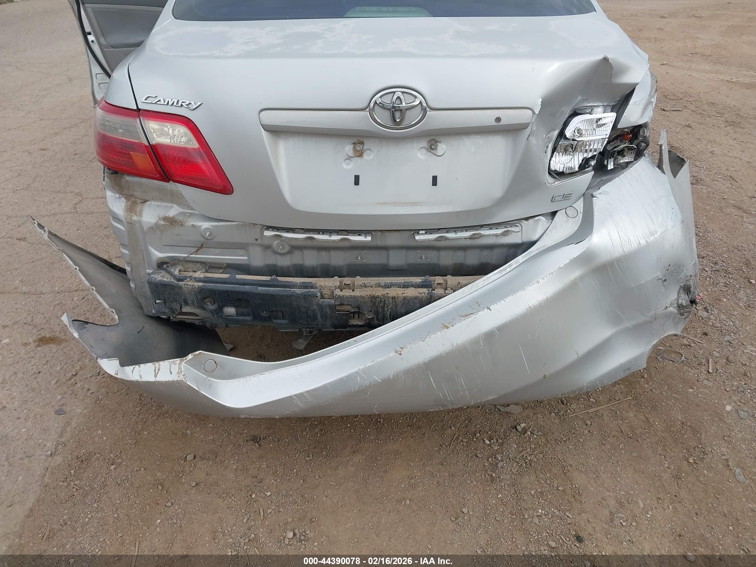 TOYOTA CAMRY image 6