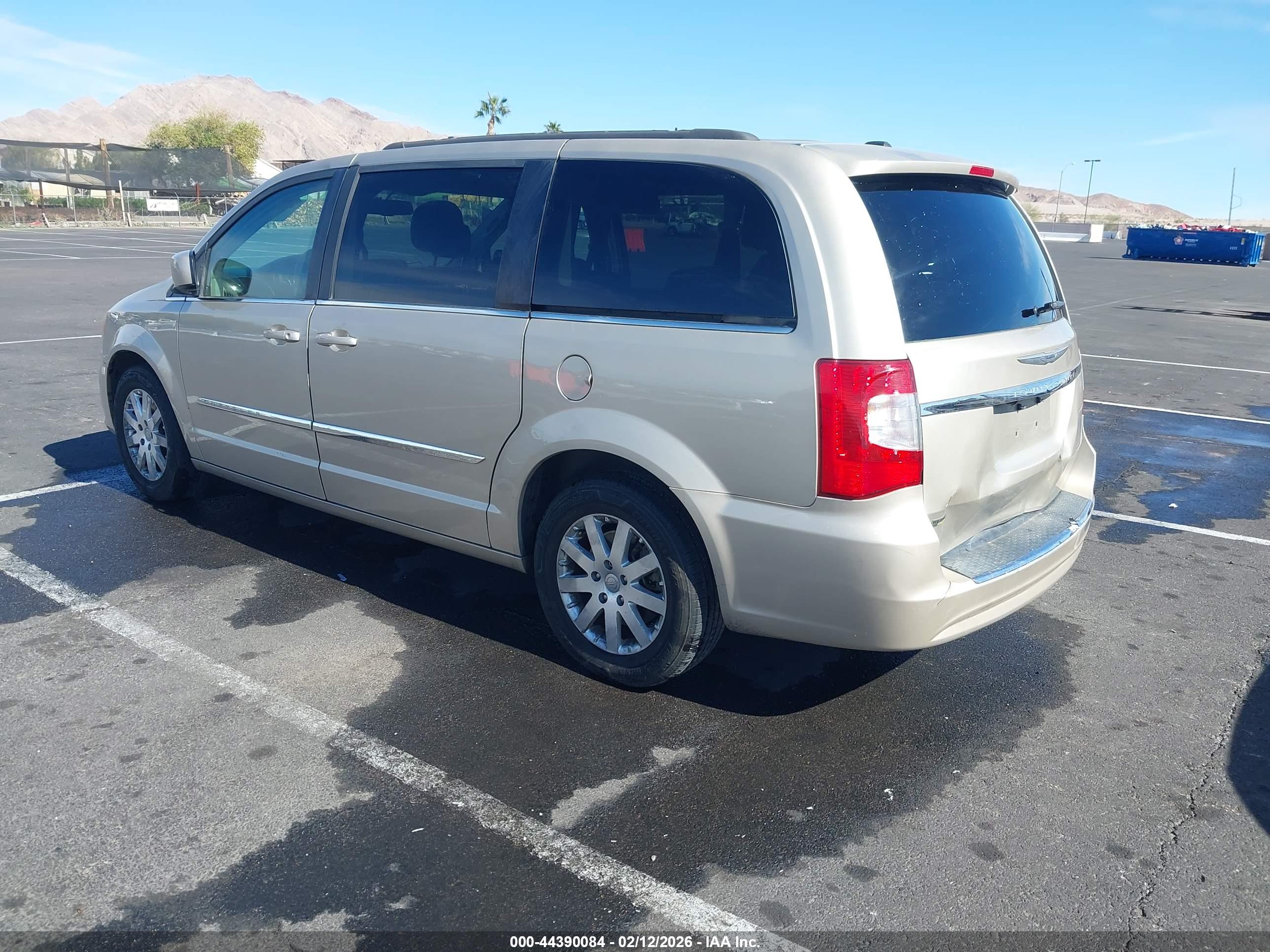 CHRYSLER TOWN image 3