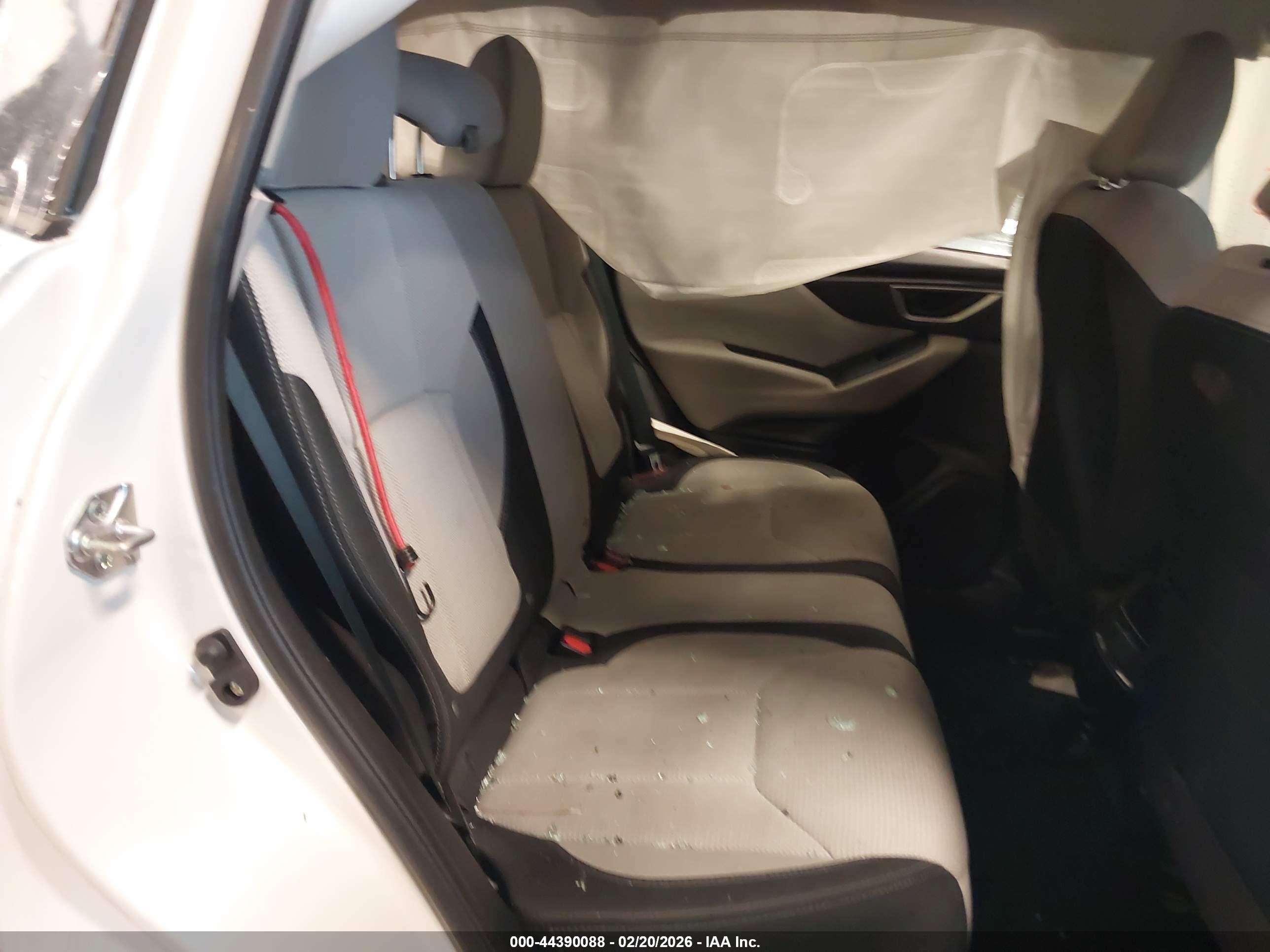 SUBARU FORESTER image 8