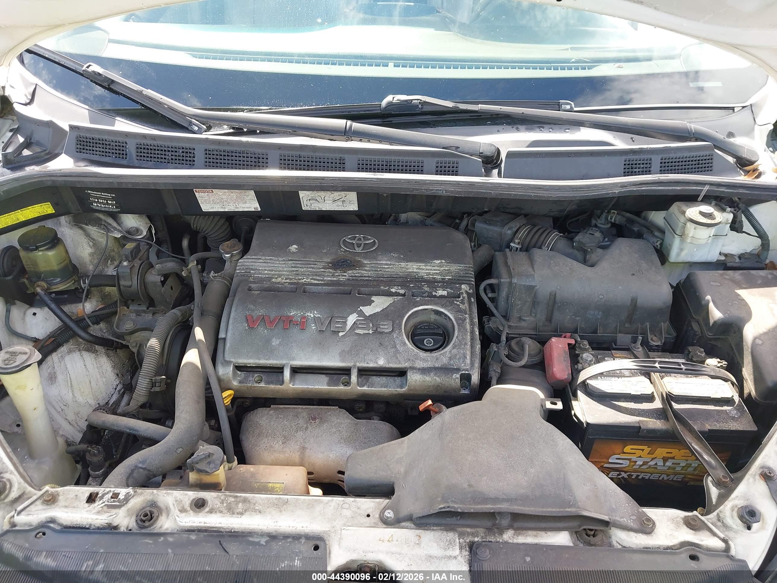 TOYOTA SIENNA image 10