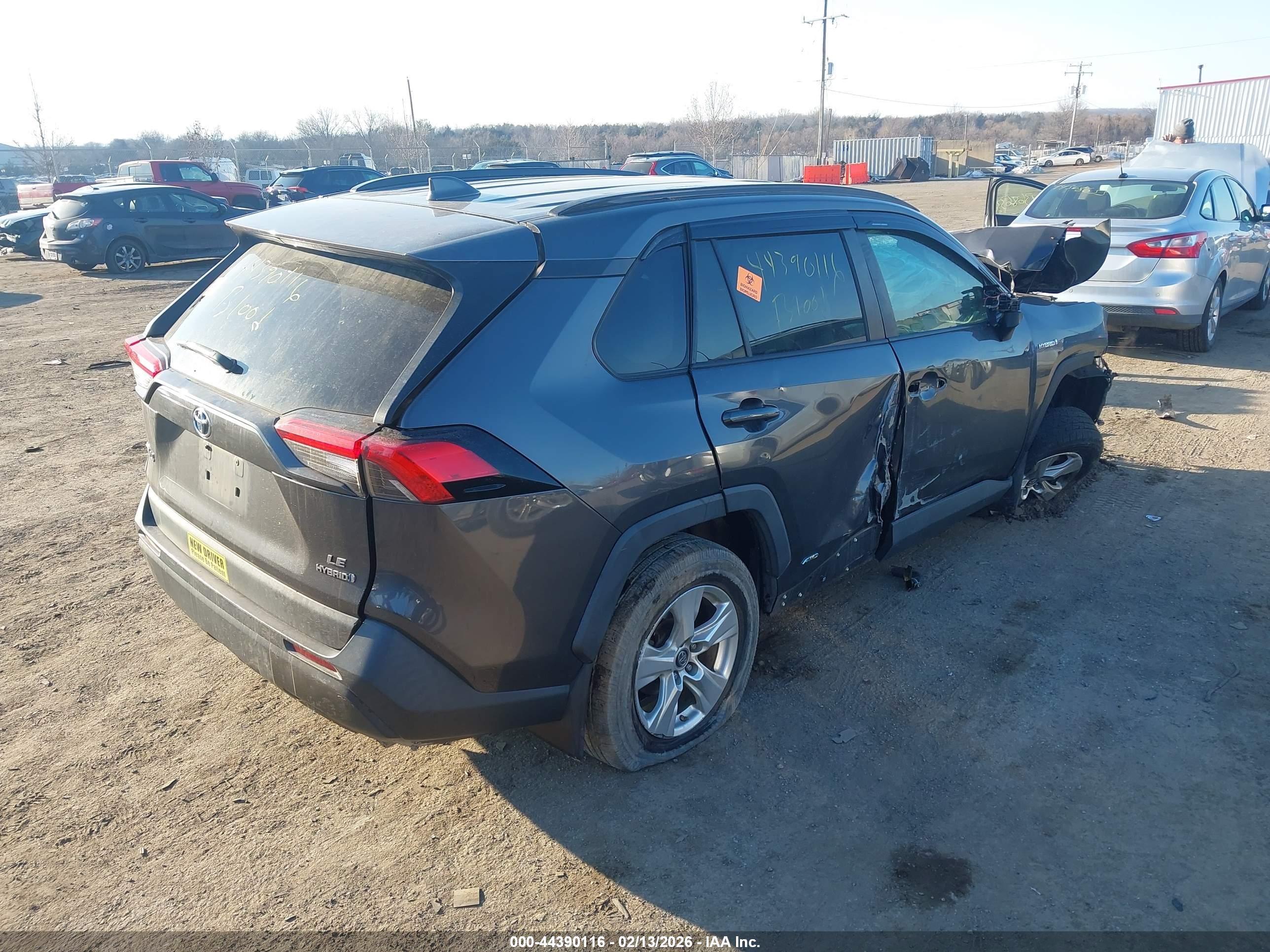 TOYOTA RAV4 image 4