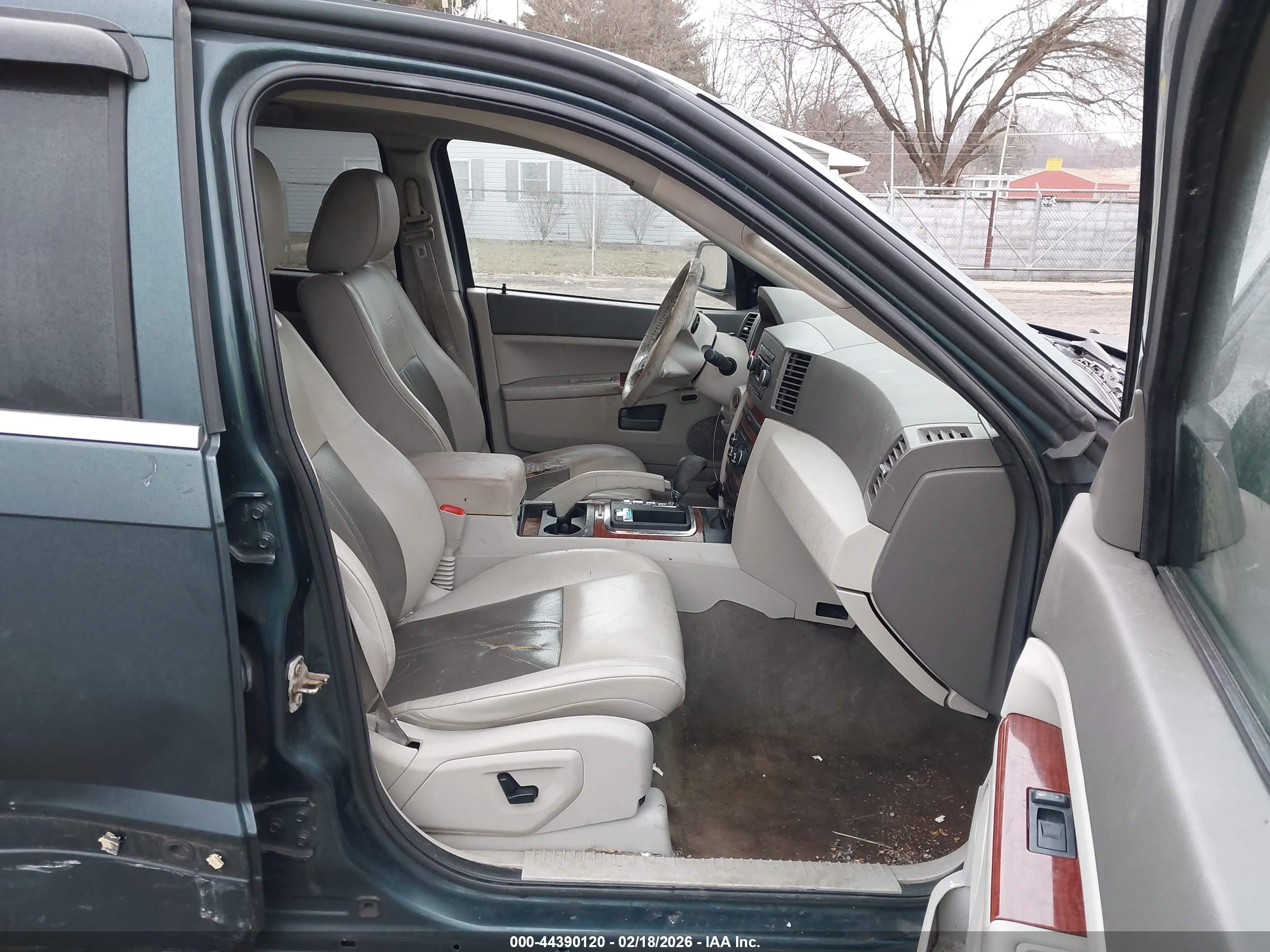 JEEP GRAND image 5