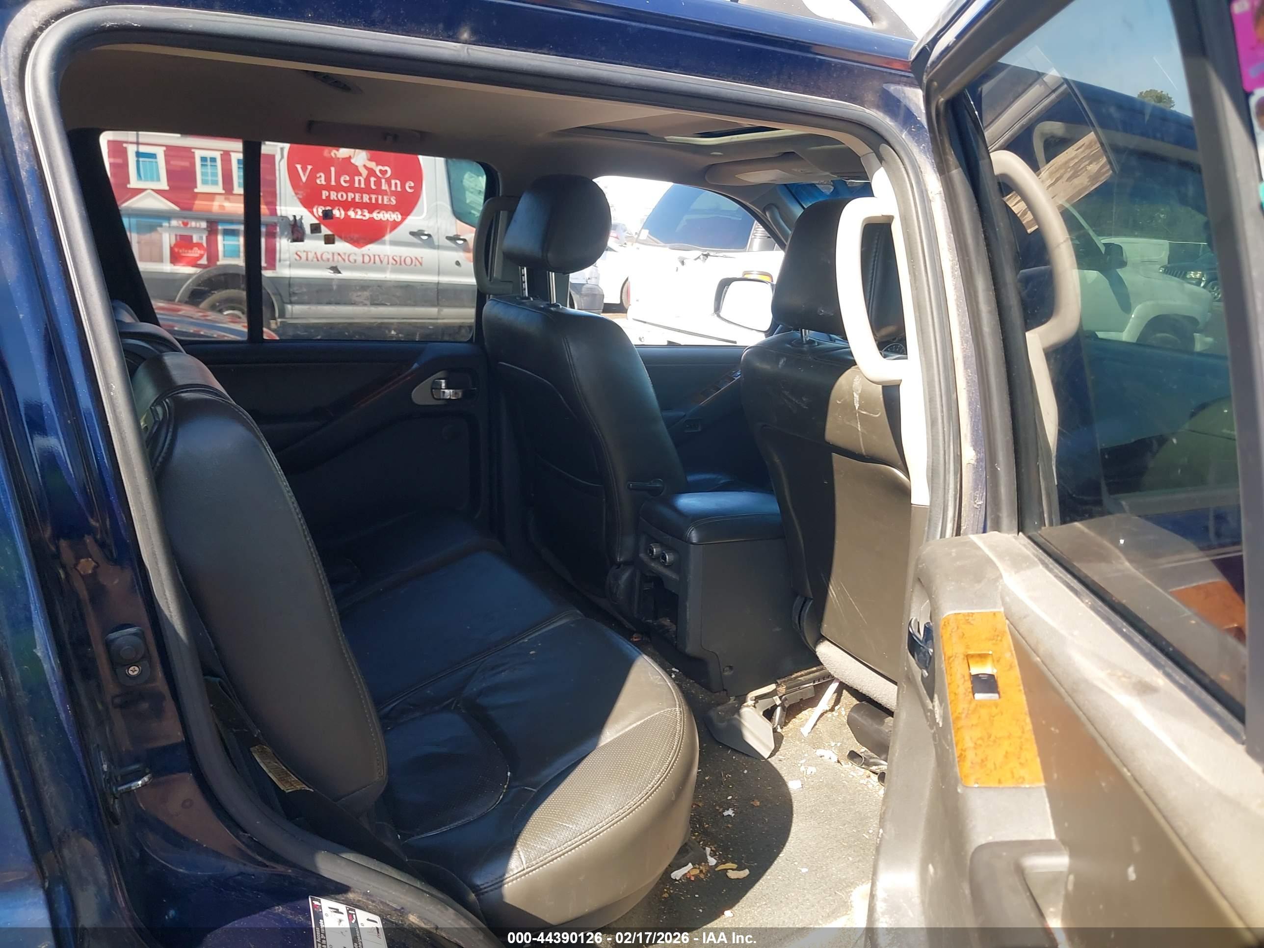 NISSAN PATHFINDER image 8