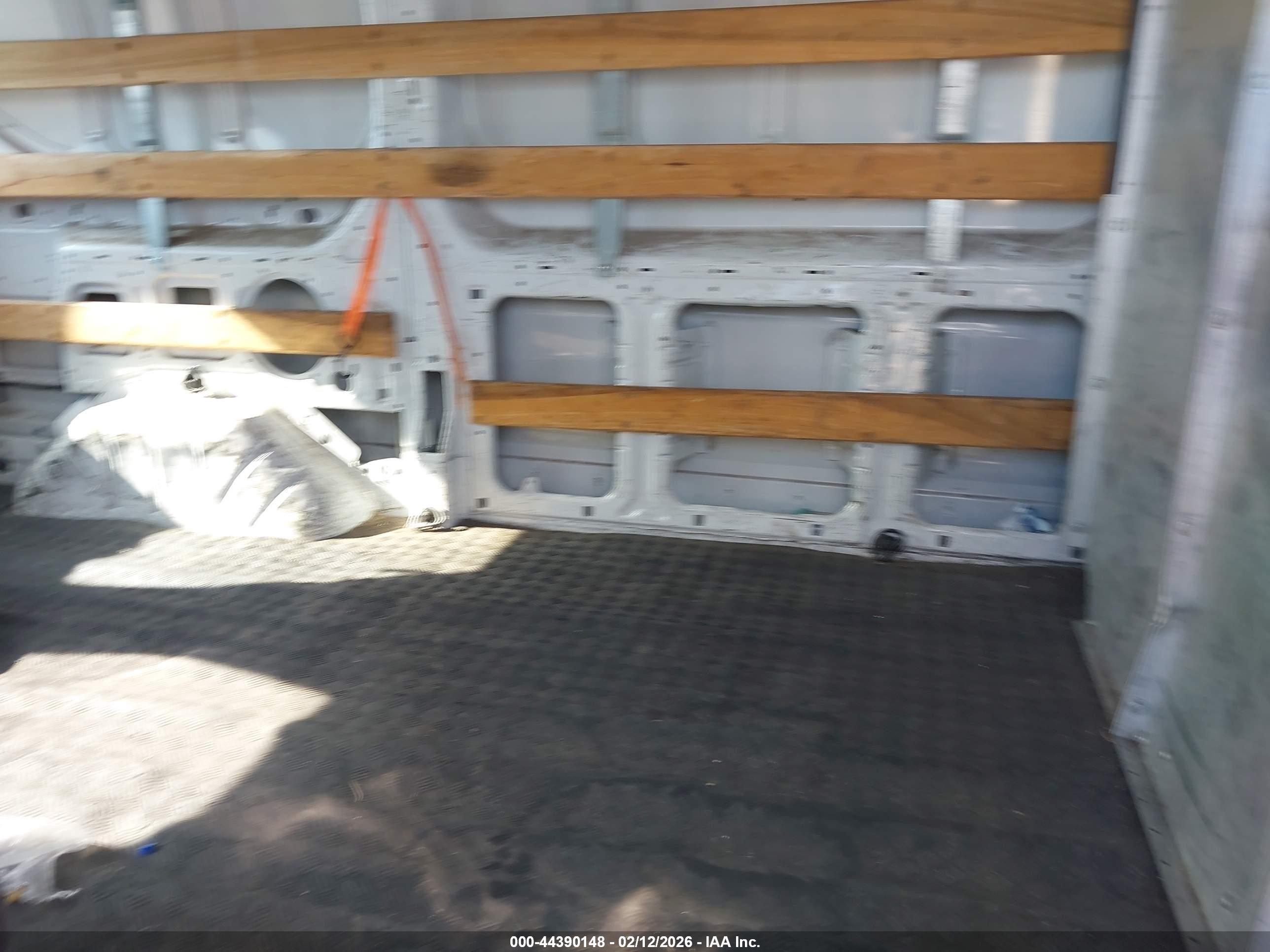FORD TRANSIT-250 image 8