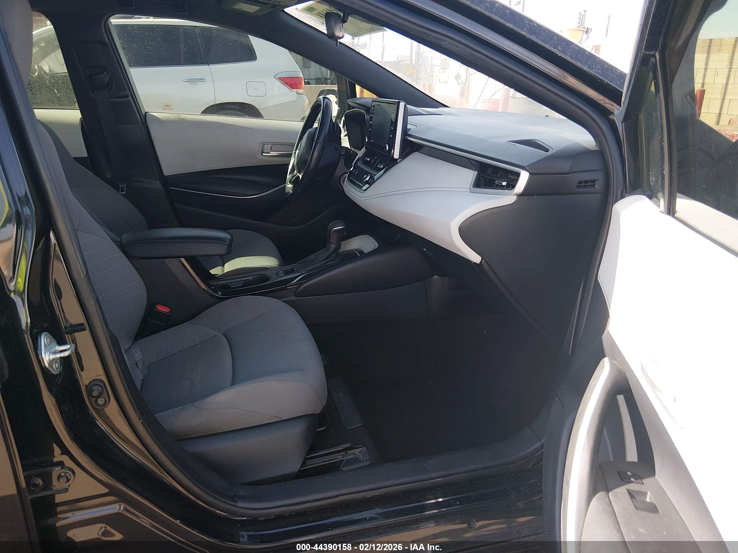TOYOTA COROLLA image 5