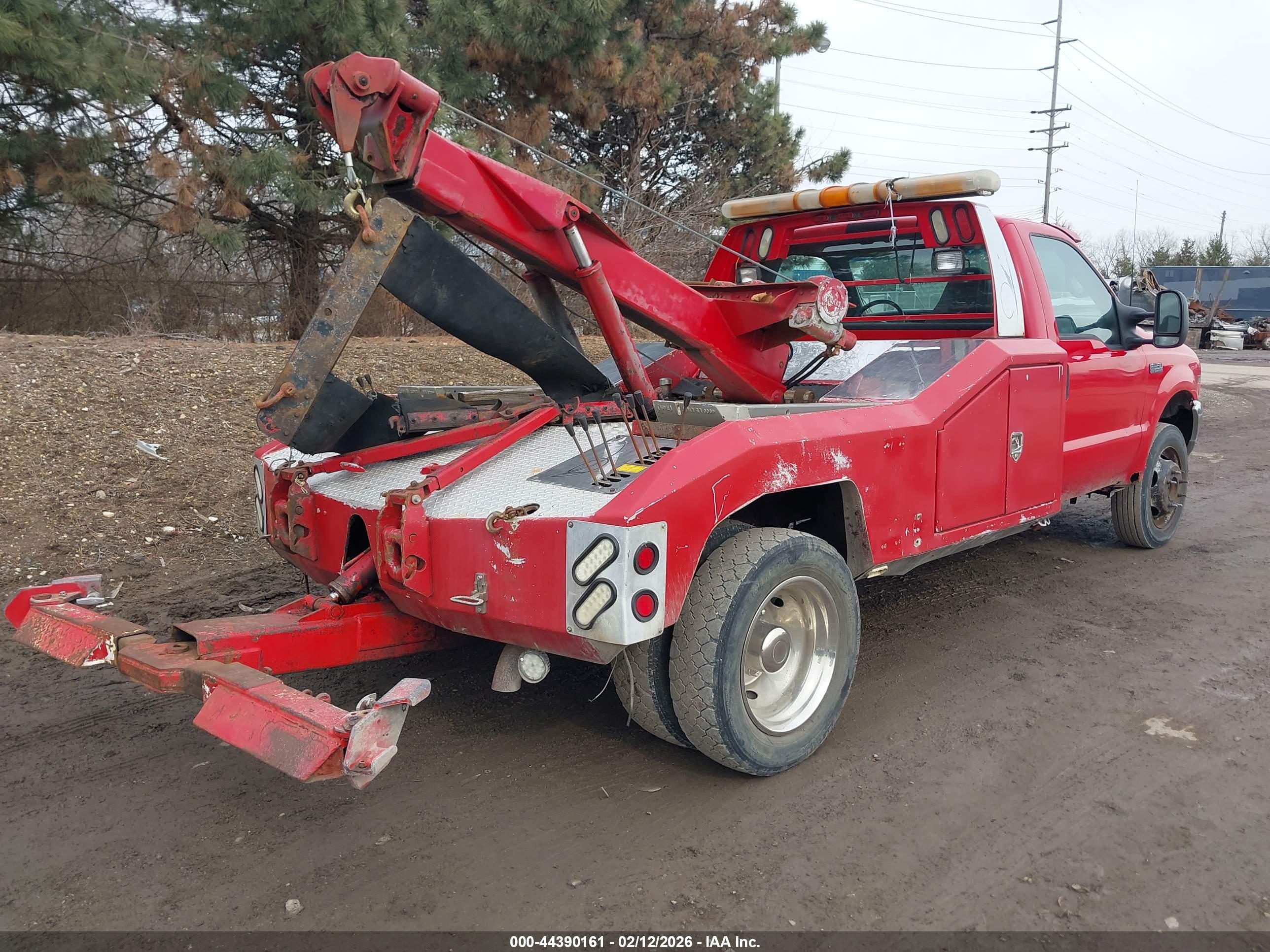 FORD F-550 image 4