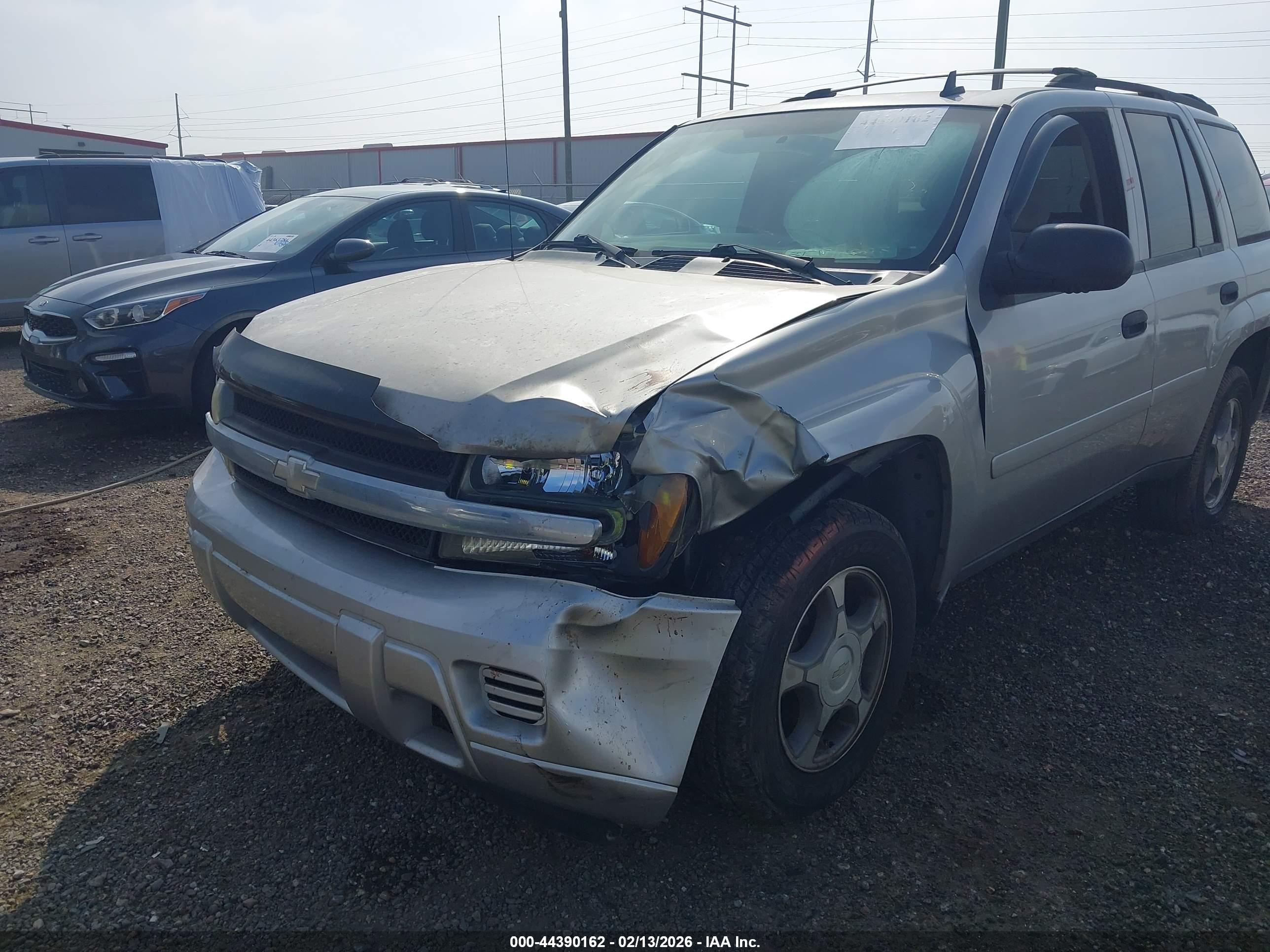 CHEVROLET TRAILBLAZER image 6