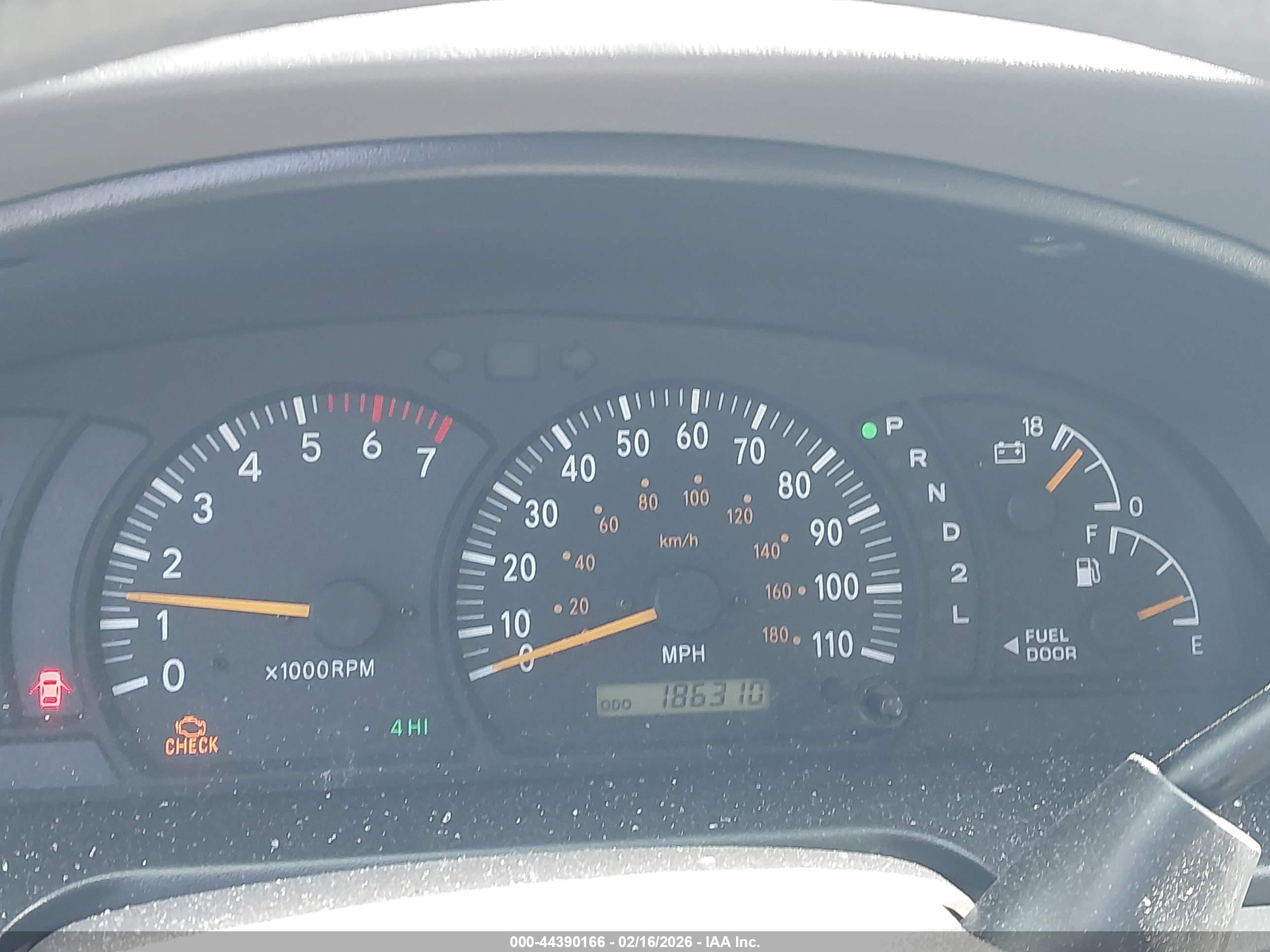 TOYOTA TUNDRA image 7